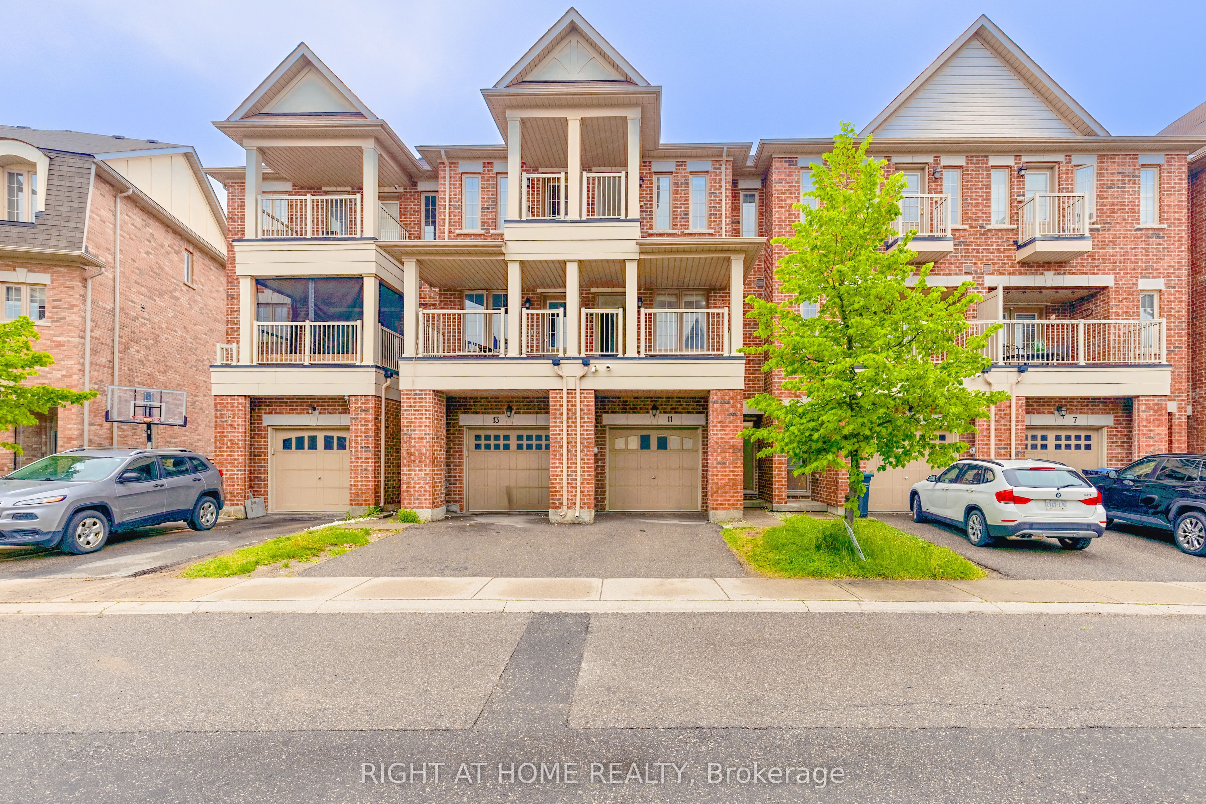 11 Telegraph Street Upper, Brampton, ON L6Z 0H9 photo 2