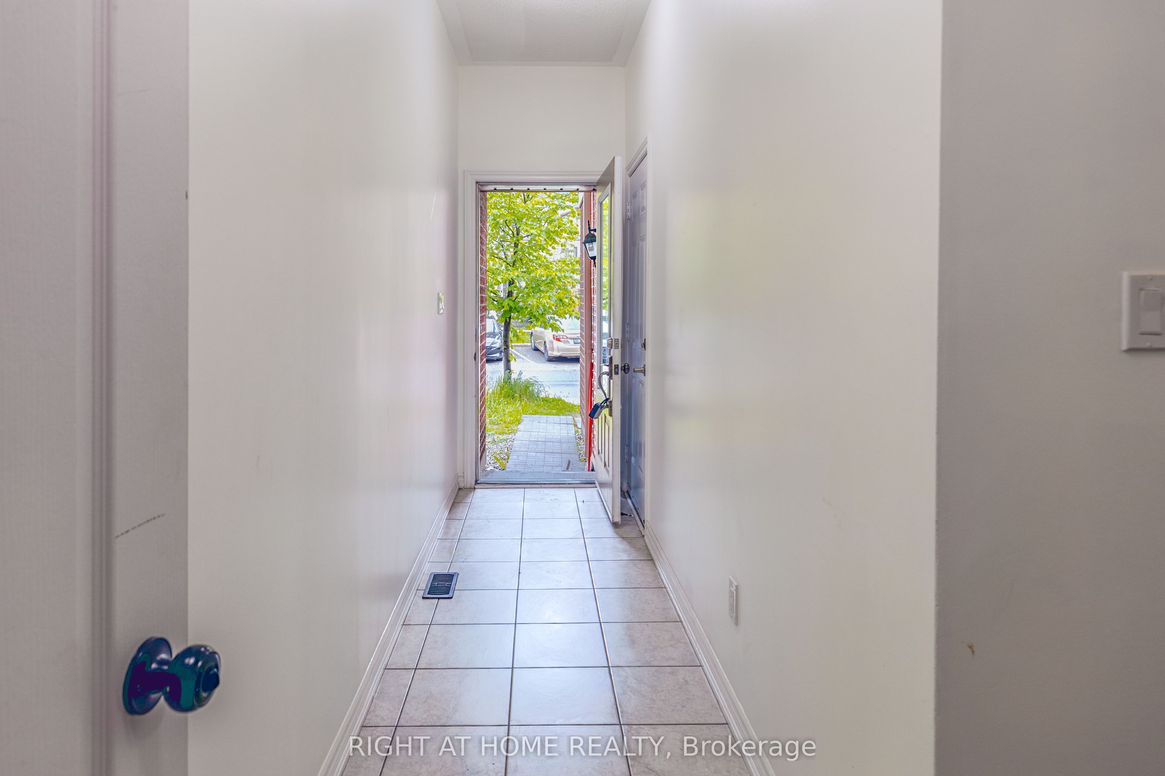 11 Telegraph Street Upper, Brampton, ON L6Z 0H9 photo 4
