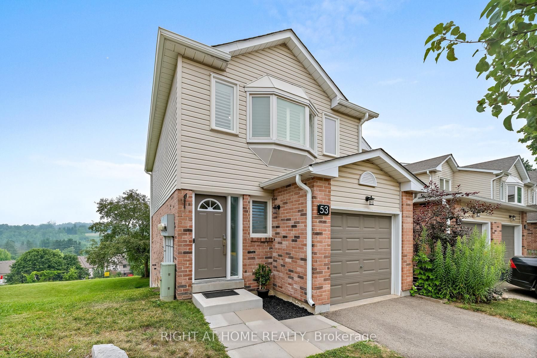 53 Corey Circle, Halton Hills, ON L7G 5L7