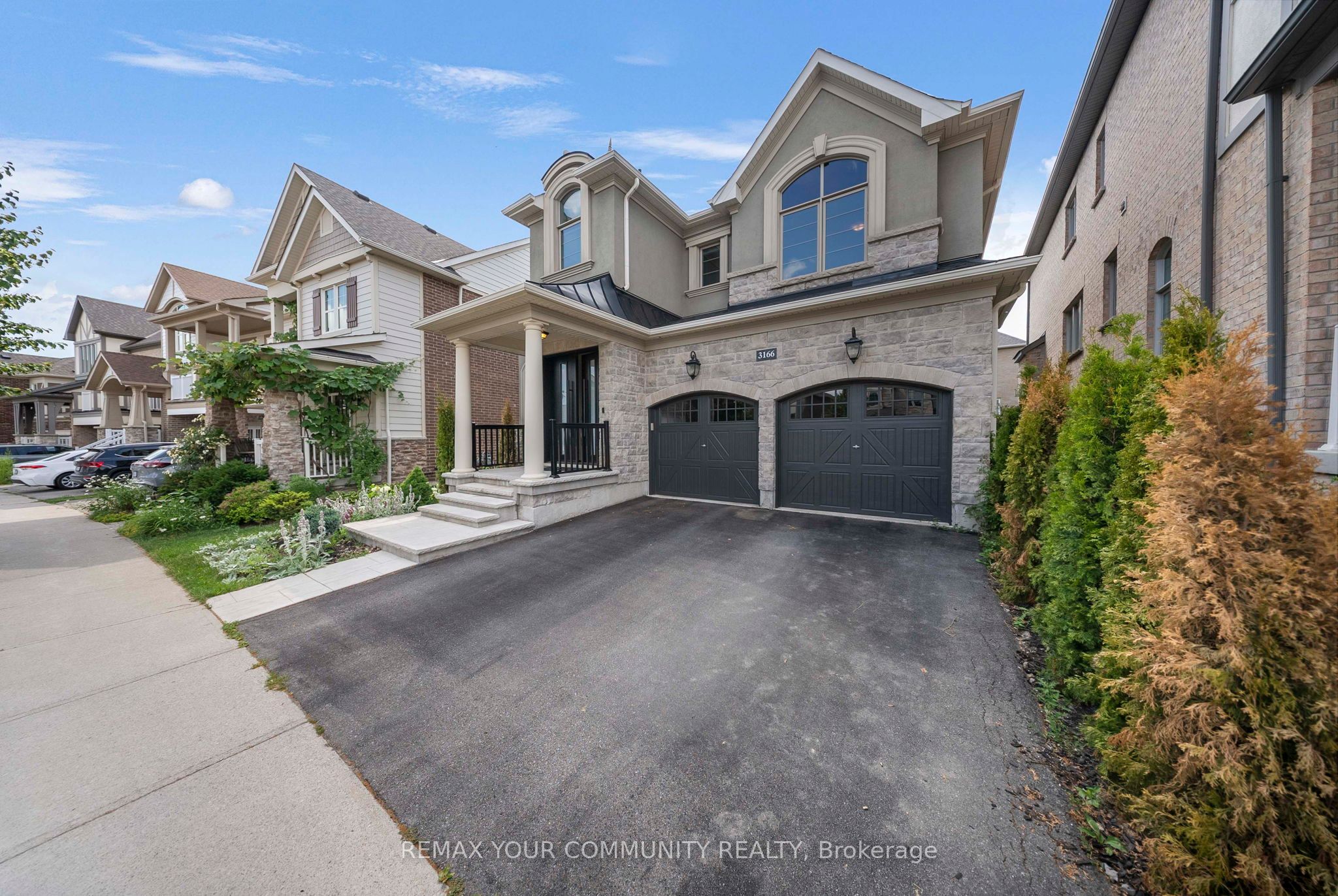 3166 Carding Mill Trail, Oakville, ON L6M 4M1 photo 3