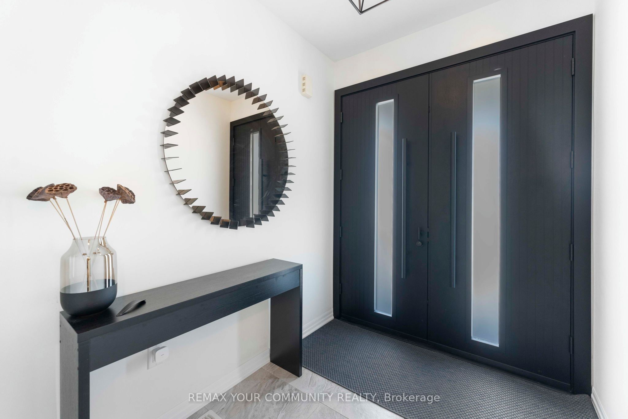 3166 Carding Mill Trail, Oakville, ON L6M 4M1 photo 4