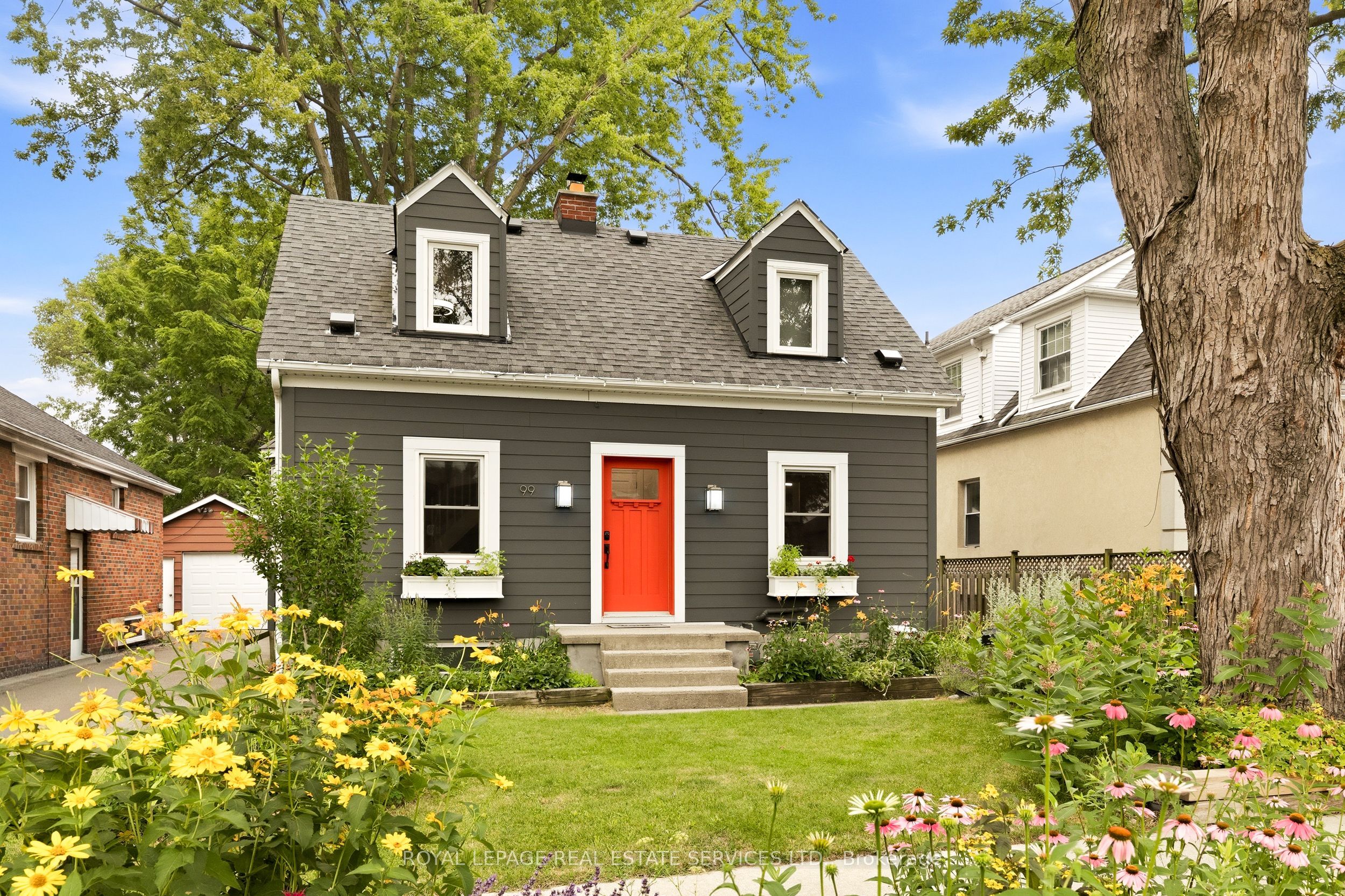 99 Foch Avenue, Toronto, ON M8W 3X9 photo 3