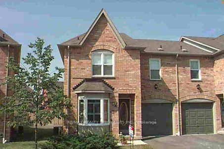 5865 Dalebrook Crescent 13B, Mississauga, ON L5M 5X1