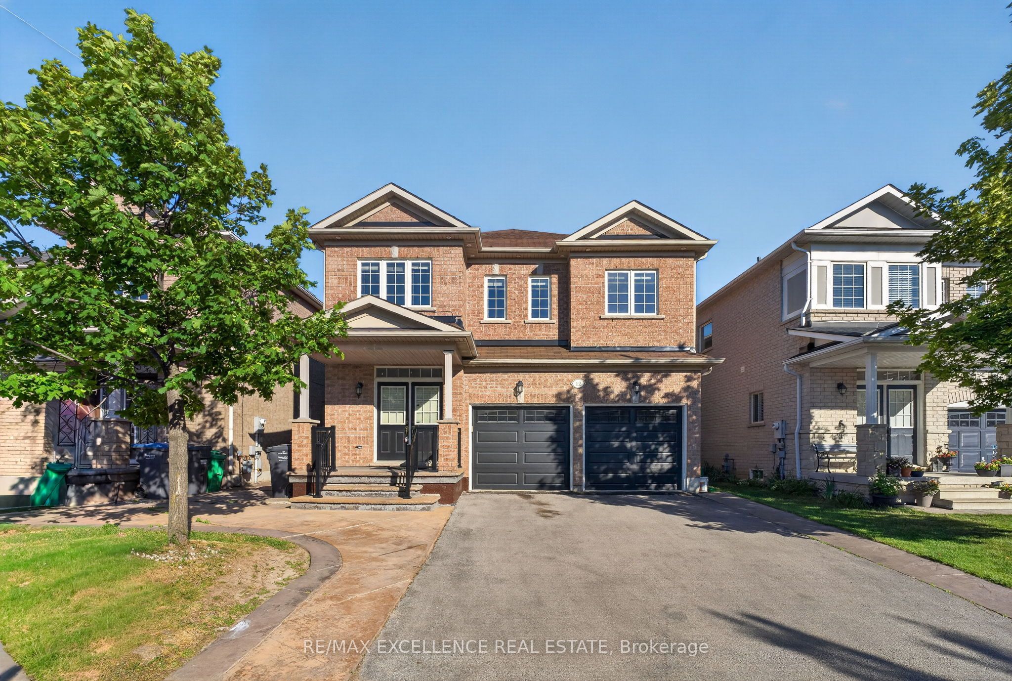 12 Summitgreen Crescent, Brampton, ON L6R 0T4 photo 2