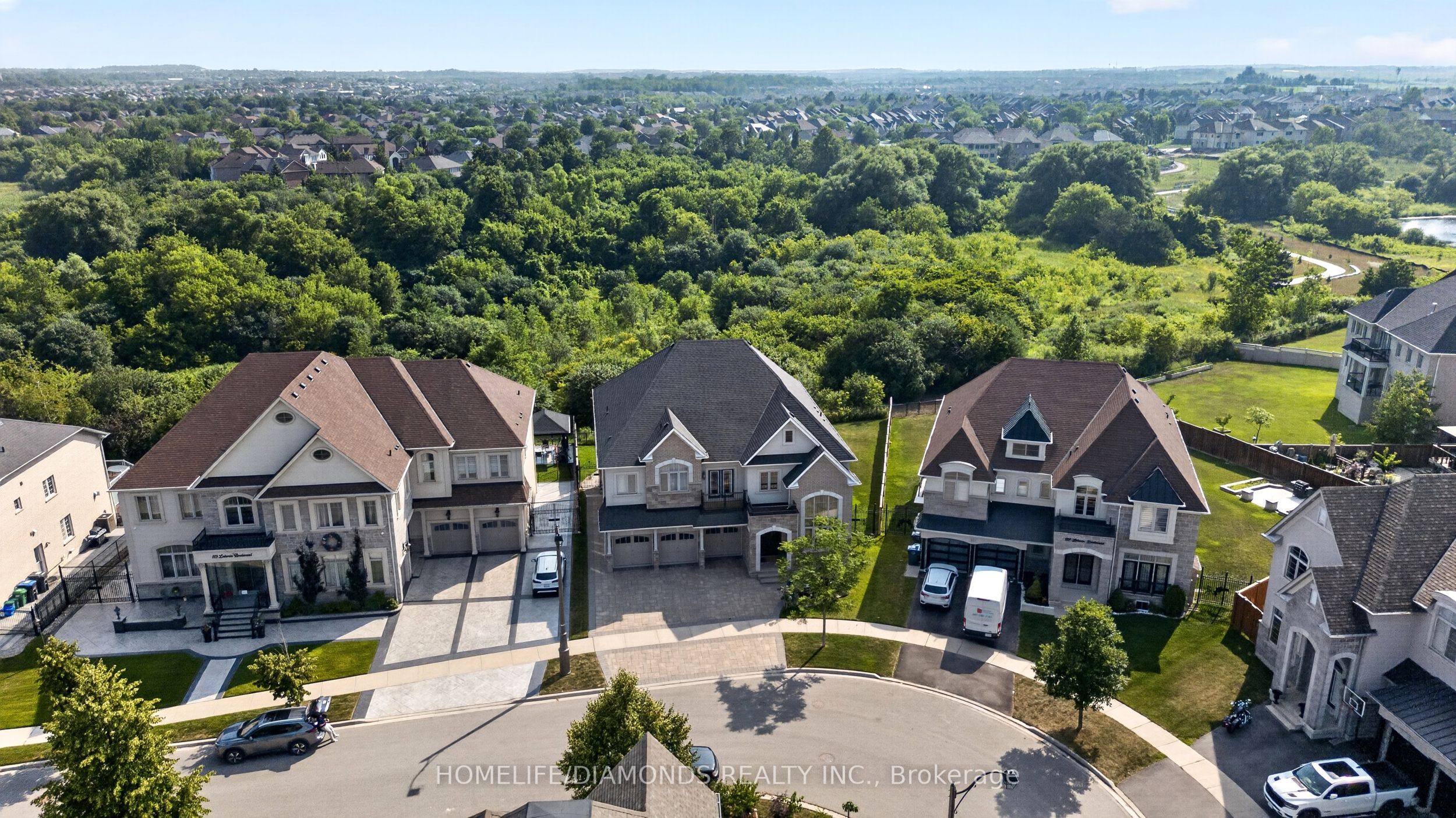 115 LATANIA Boulevard, Brampton, ON L6P 2Z2 photo 4