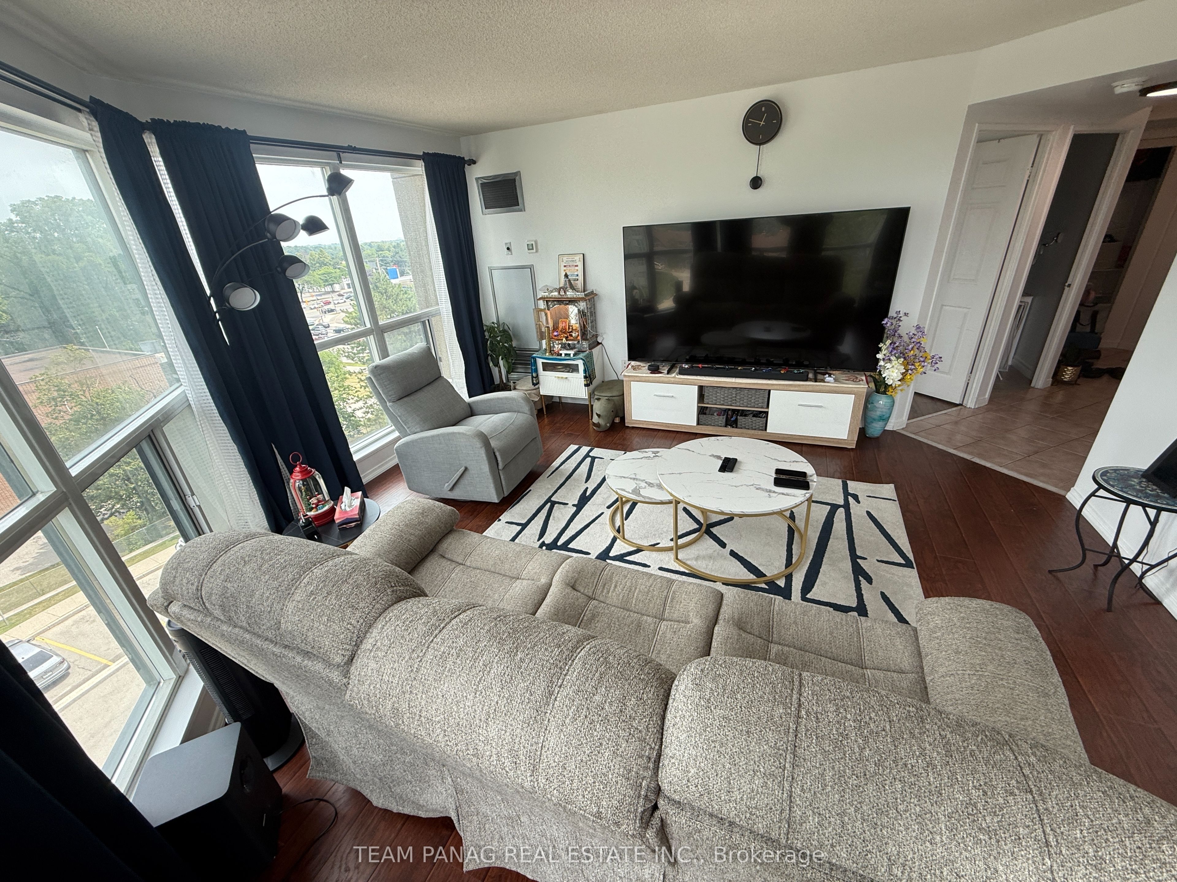 2177 Burnhamthorpe Road W 609, Mississauga, ON L5L 5P9 photo 2
