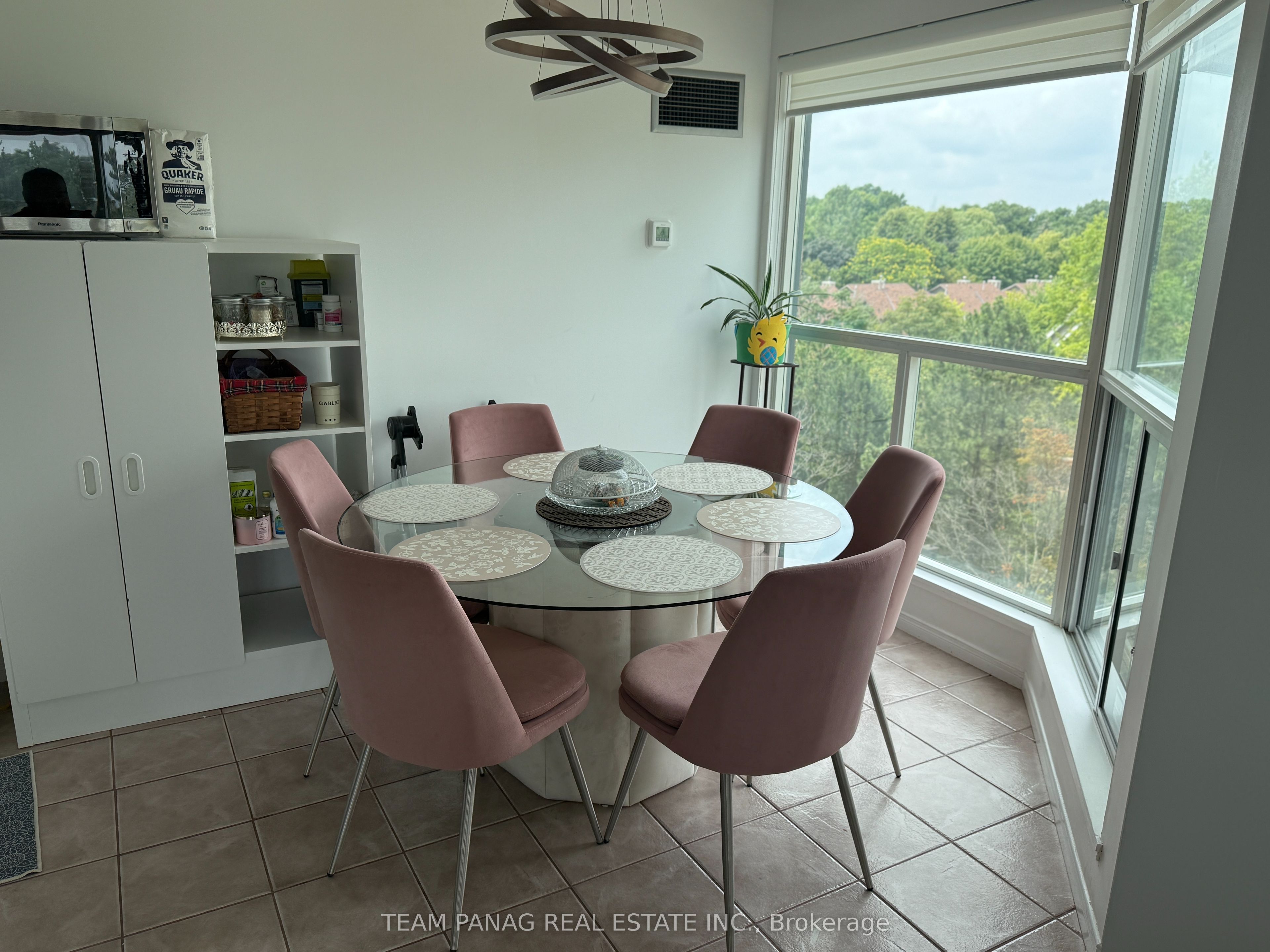 2177 Burnhamthorpe Road W 609, Mississauga, ON L5L 5P9 photo 4