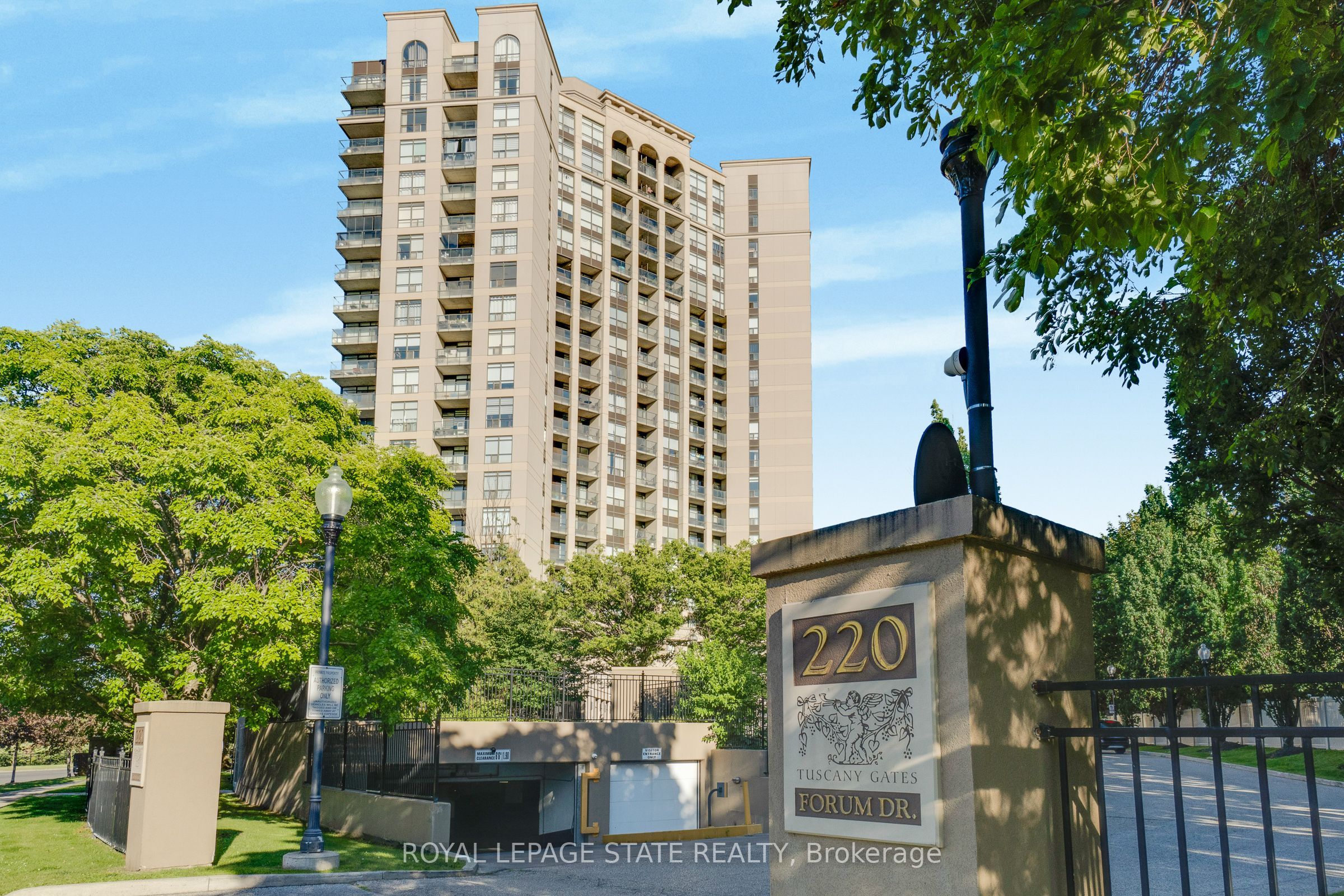 220 Forum Drive 301, Mississauga, ON L4Z 4K1 photo 3