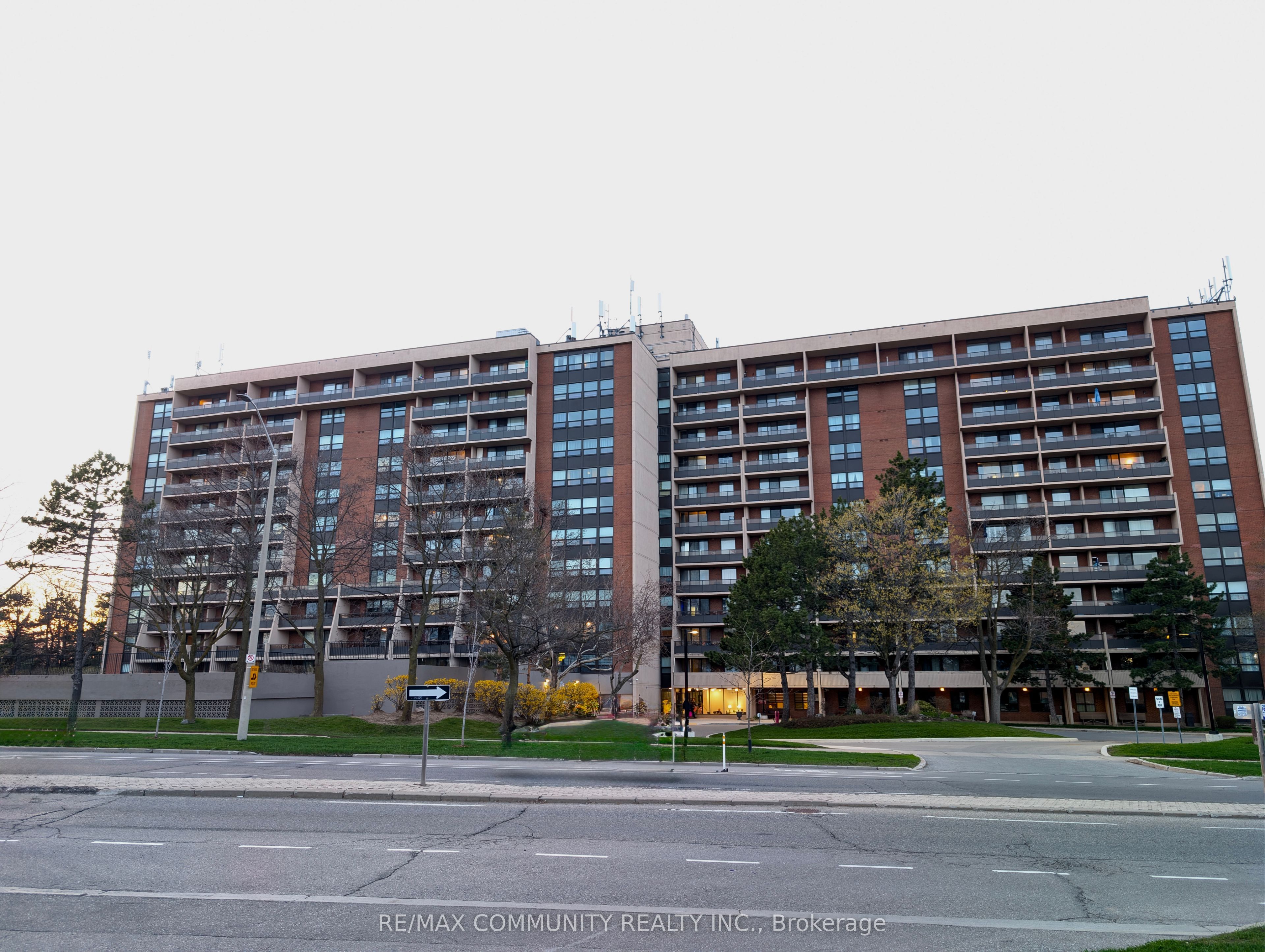 2929 Aquitaine Avenue 705, Mississauga, ON L5N 2C7 photo 3