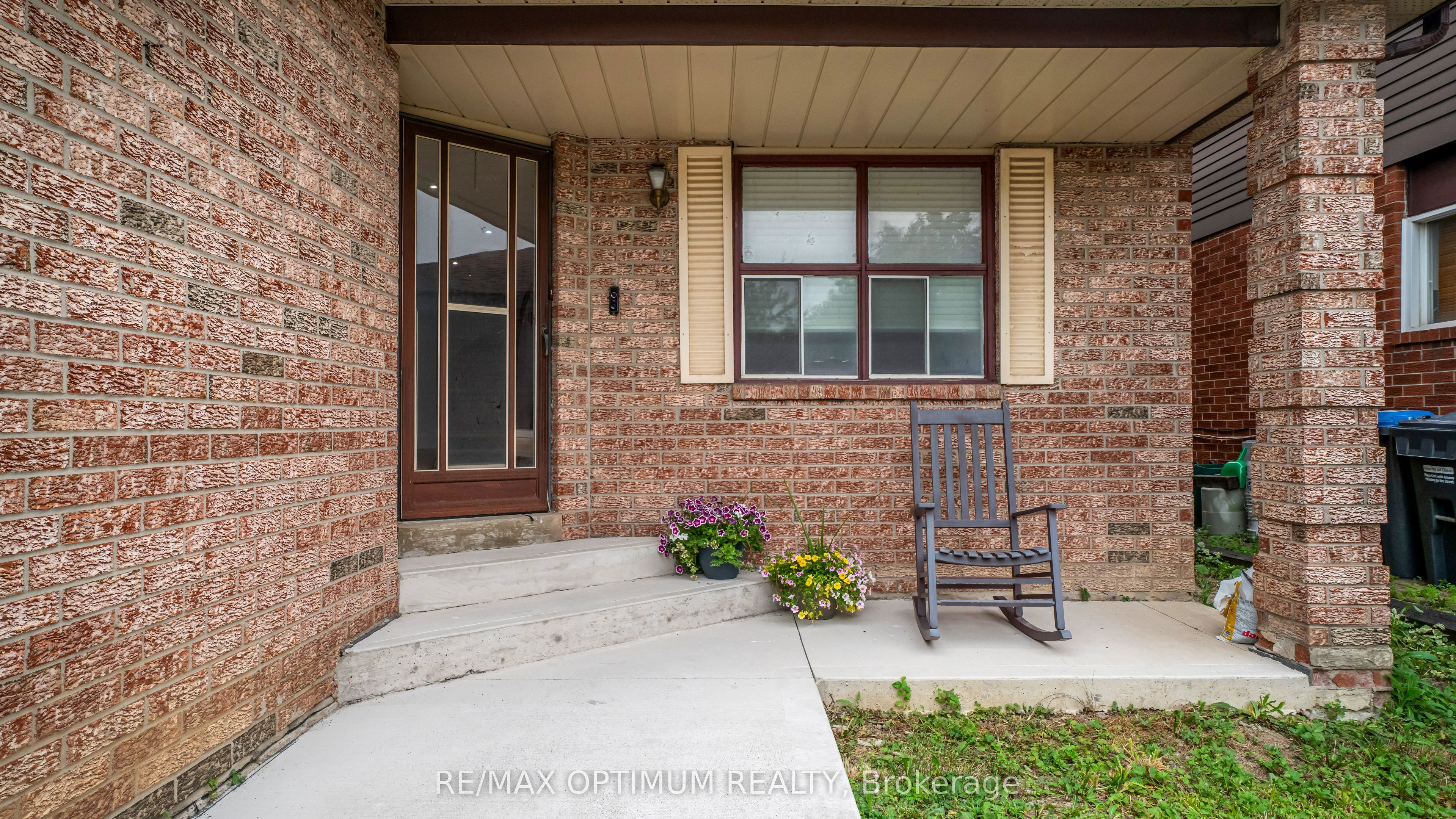 11 Donaldson Drive, Brampton, ON L6Y 3H1 photo 3