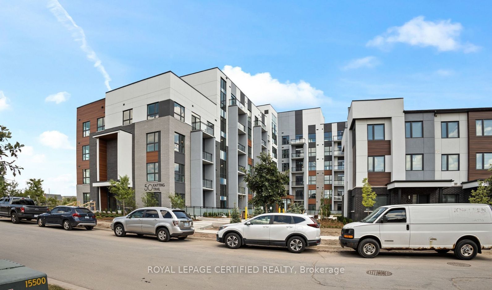 50 Kaitting Trail 111, Oakville, ON L6M 5N3