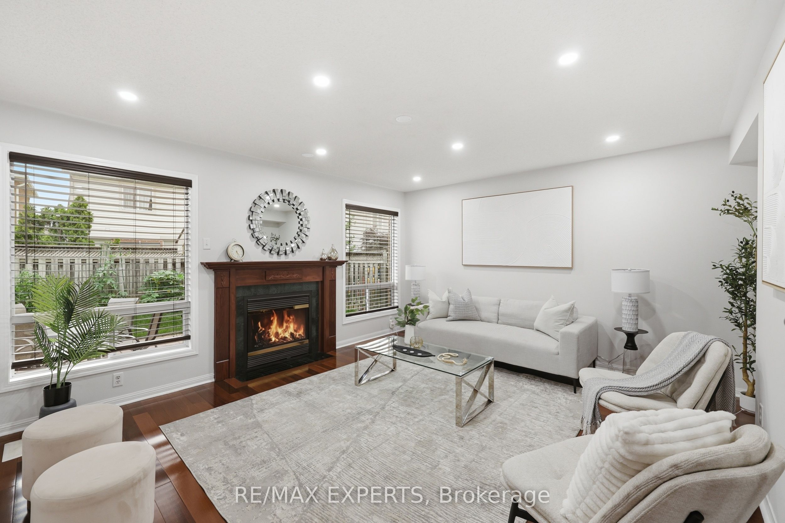 554 Caverhill Crescent, Milton, ON L9T 5K6 photo 2