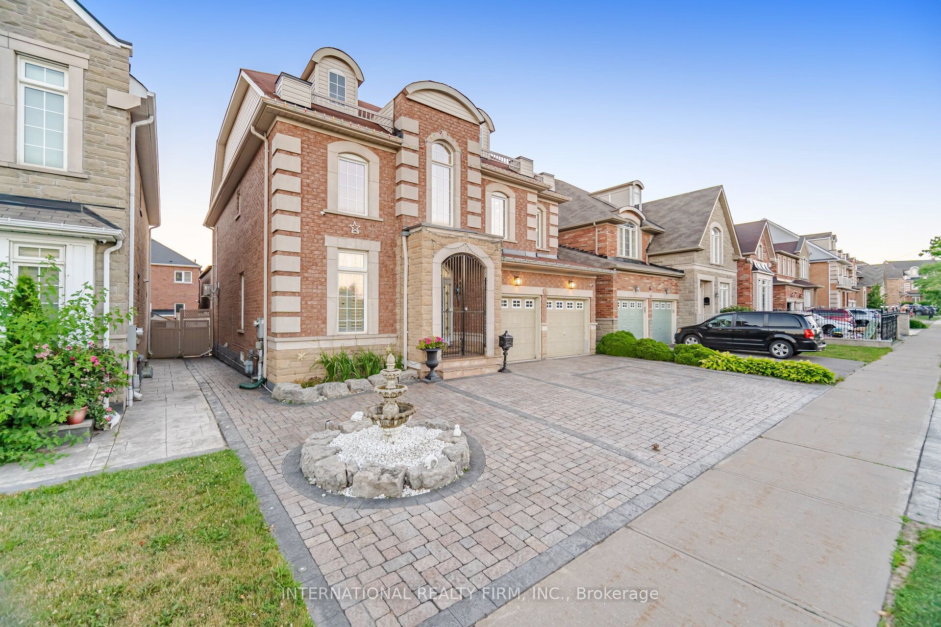 84 Fred Young Drive, Toronto, ON M3L 0A3 photo 3