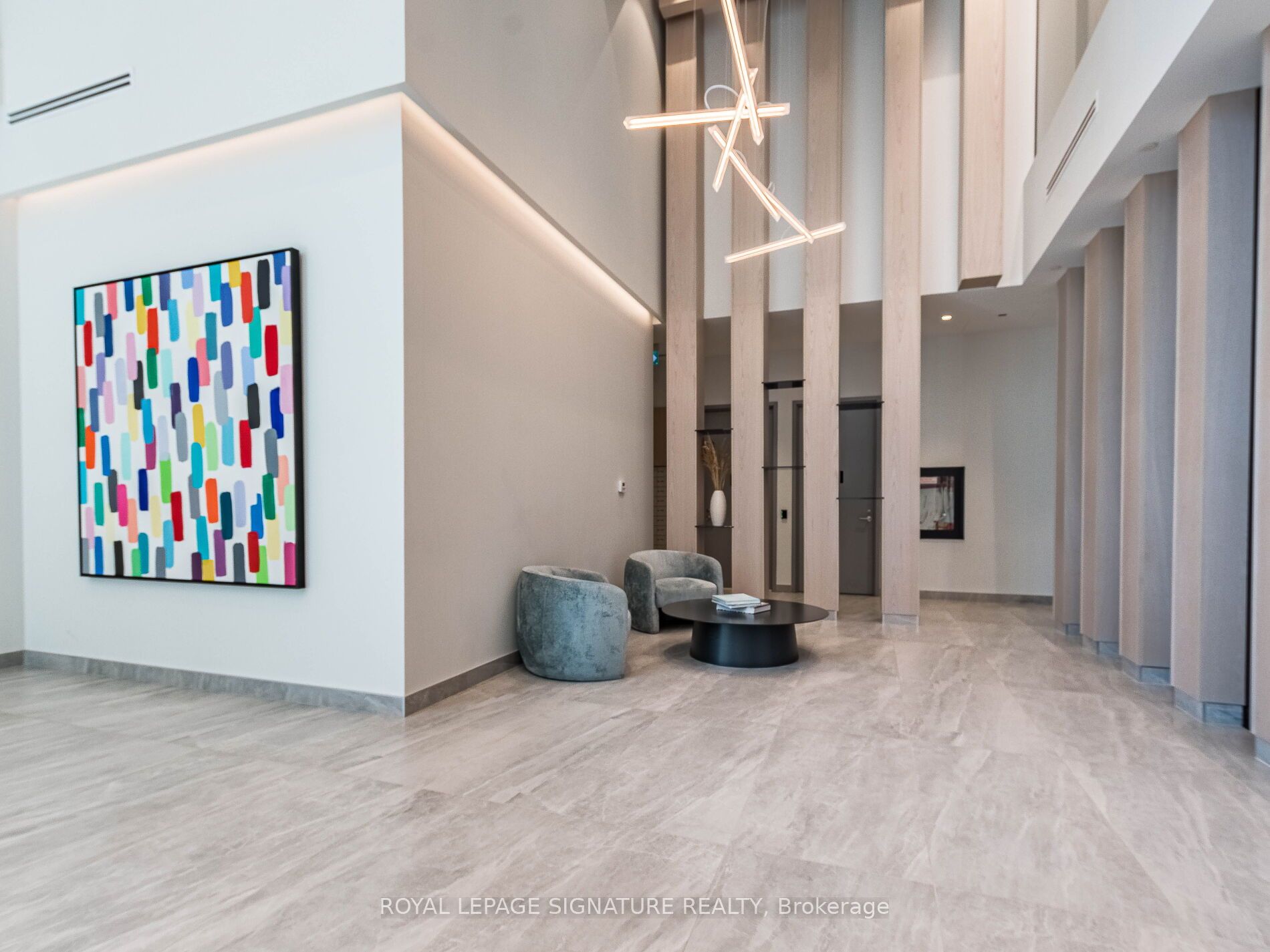 86 Dundas Street E 1415, Mississauga, ON L5A 0B1 photo 4