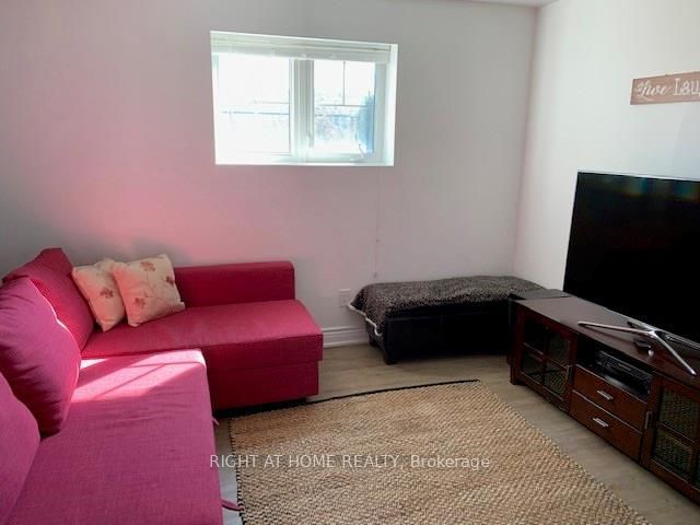 256 Leiterman Drive Lower, Milton, ON L9T 8B4 photo 4
