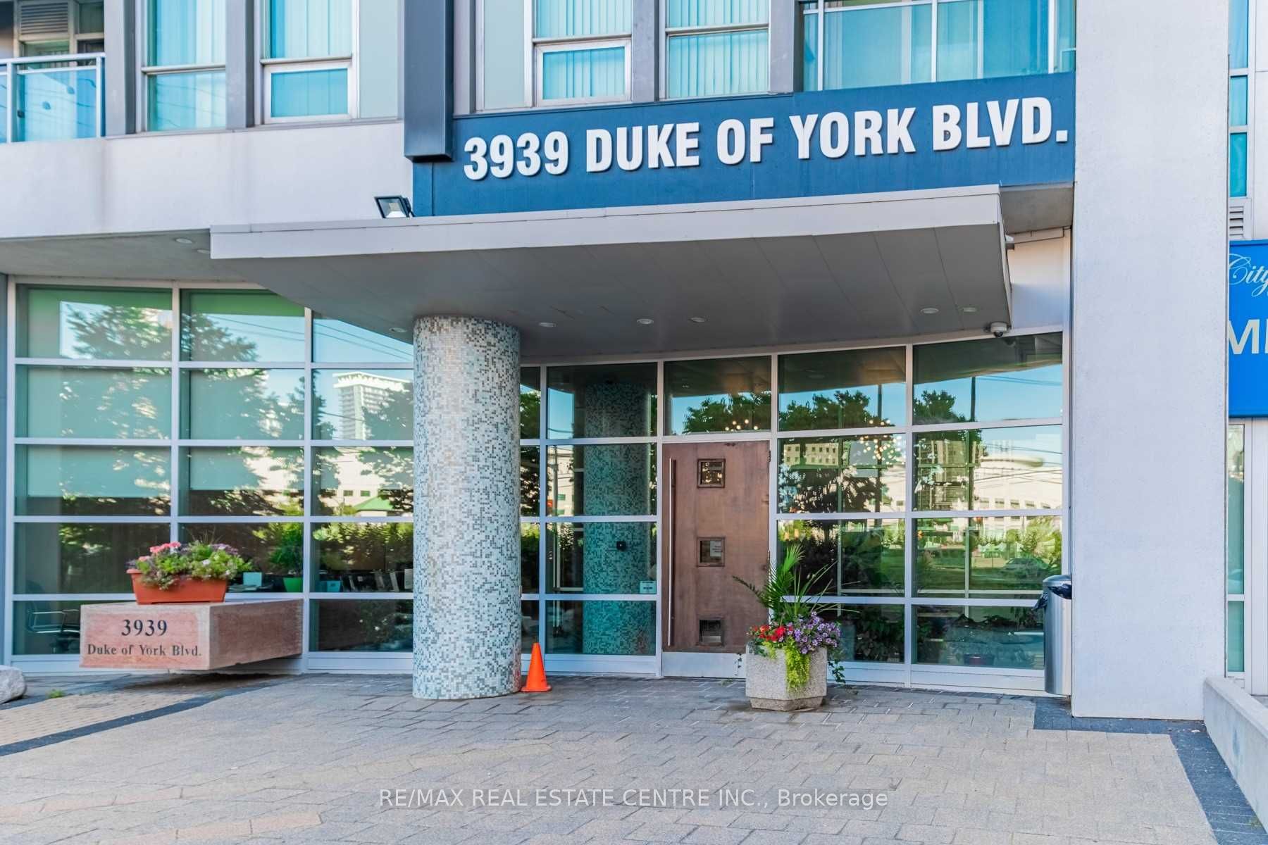 3939 Duke of york Boulevard 913, Mississauga, ON L5B 4N2 photo 2