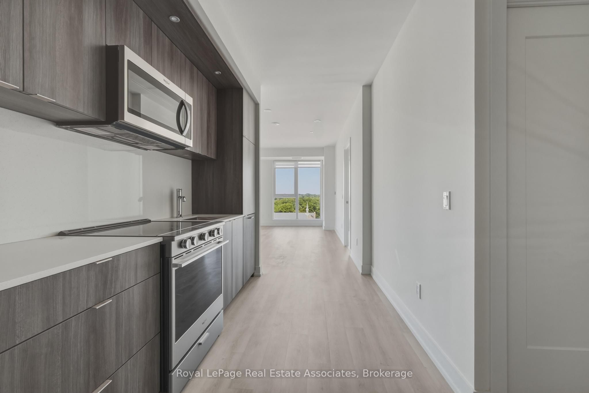 25 Cordova Avenue 1212, Toronto, ON M9A 0E5