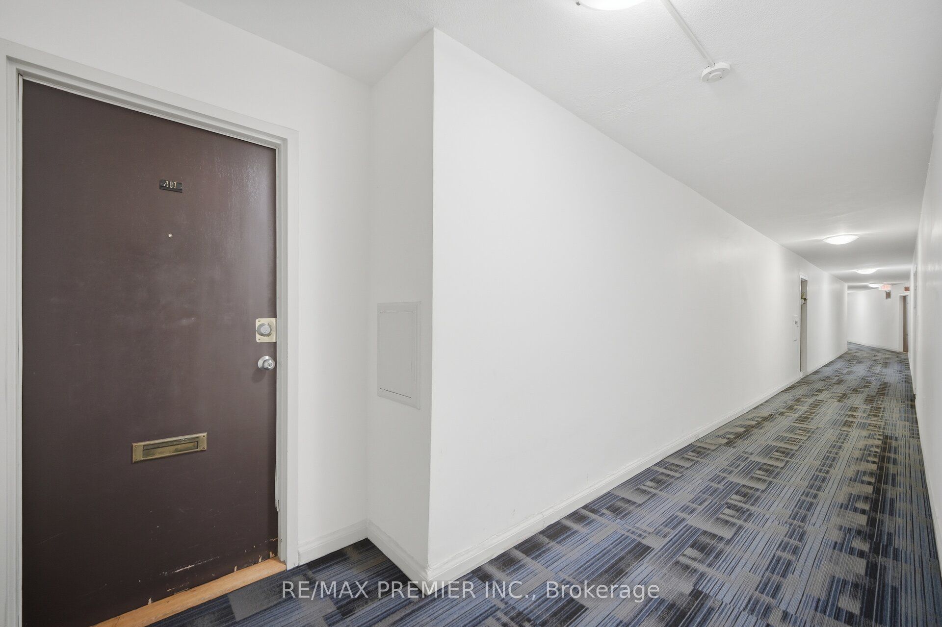 3460 Keele Street 107, Toronto, ON M3J 1L9 photo 4