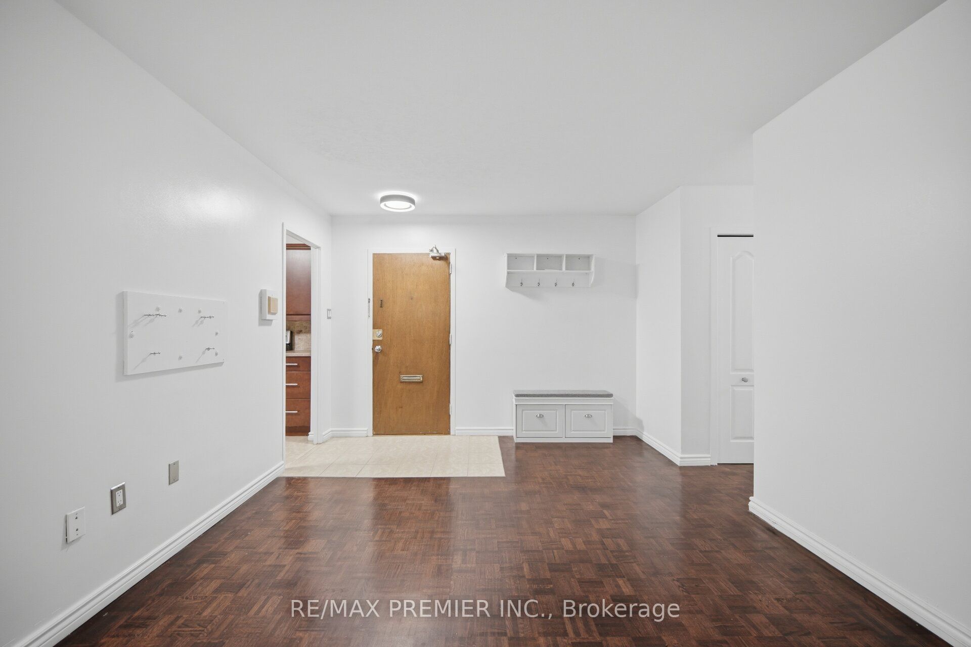 3460 Keele Street 107, Toronto, ON M3J 1L9 photo 5