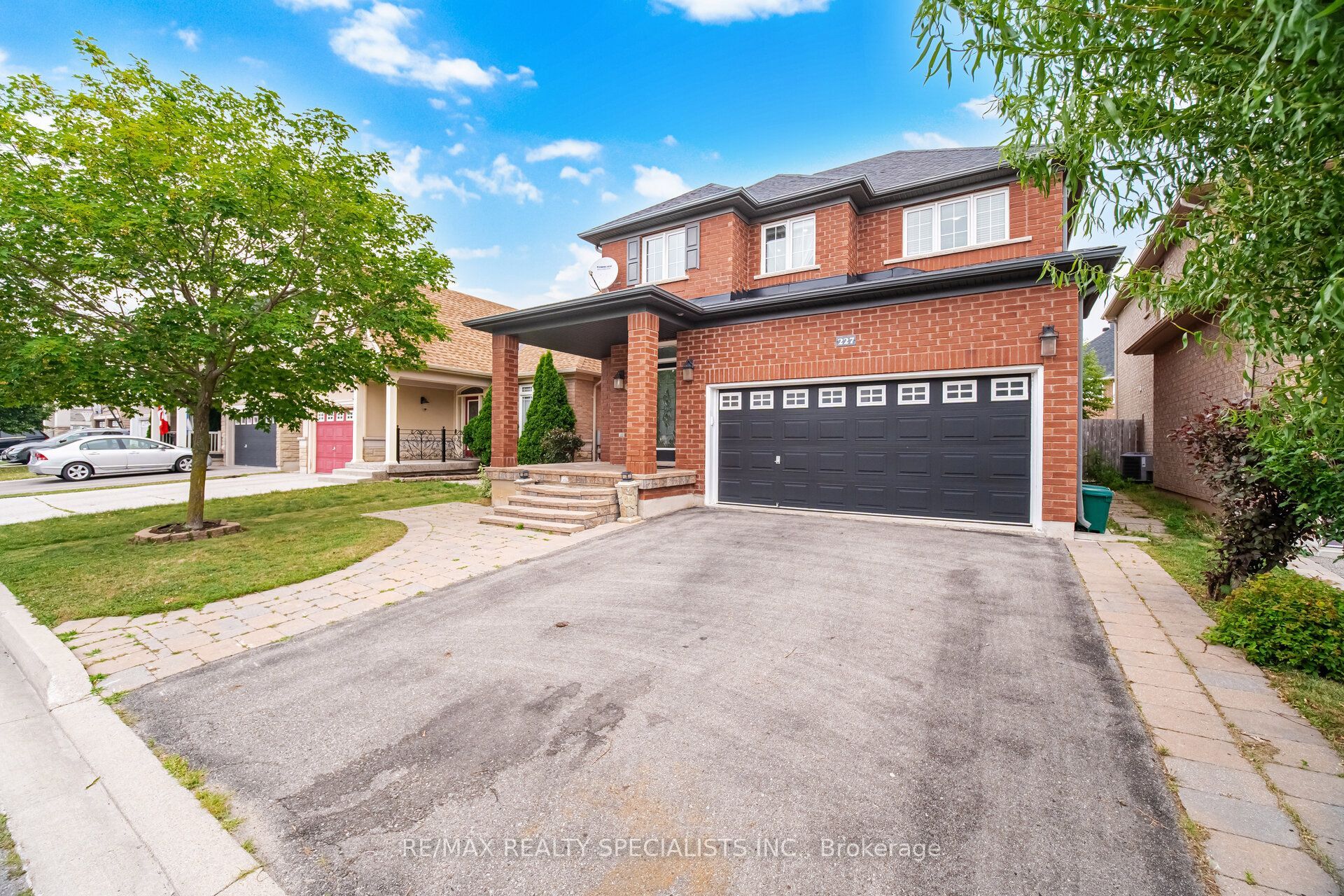 227 Minto Crescent, Milton, ON L9T 7P4 photo 4