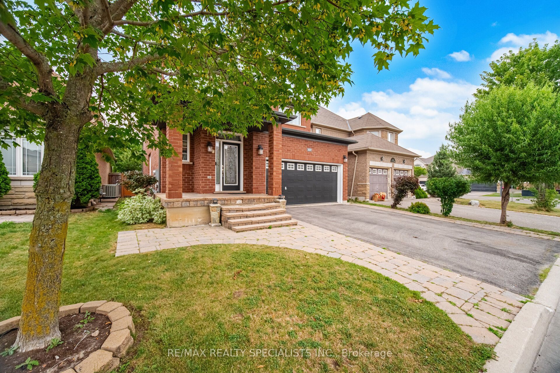 227 Minto Crescent, Milton, ON L9T 7P4 photo 5