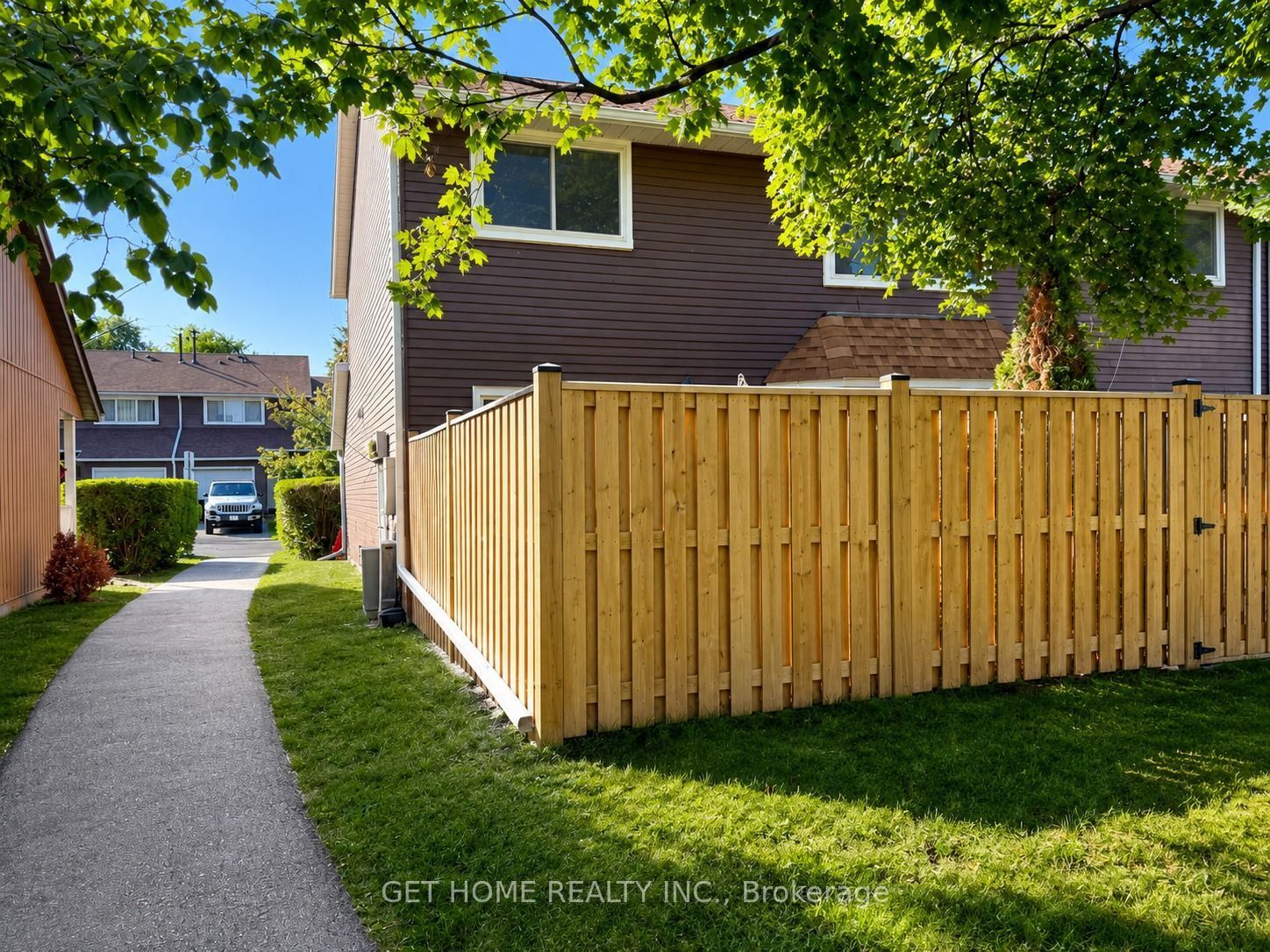 2185 Fairchild Boulevard #23, Burlington, ON L7P 3P6 photo 3