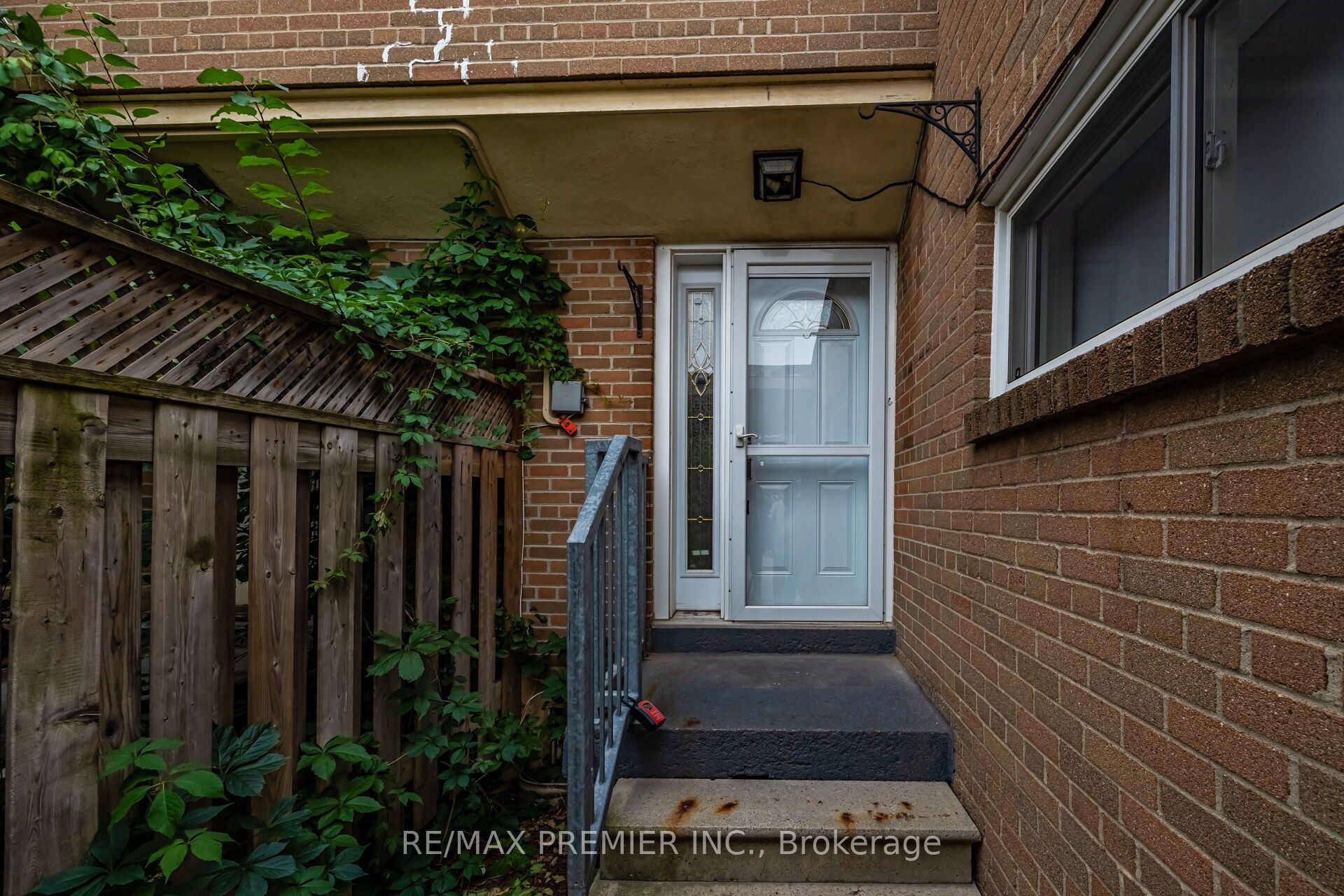 248 John Garland Boulevard 82, Toronto, ON M9V 1N8 photo 5
