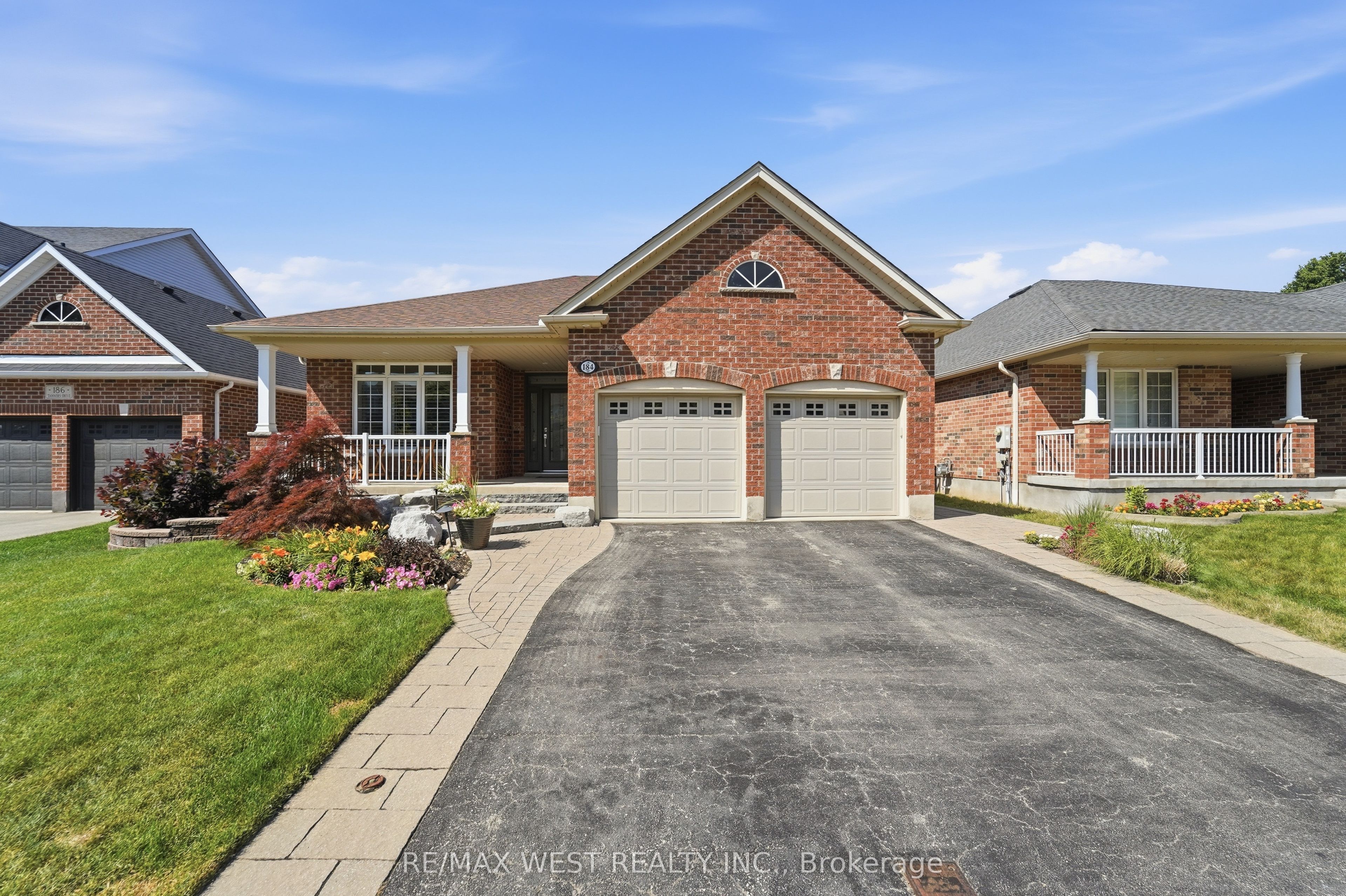 184 Tanners Drive, Halton Hills, ON L7J 3A8