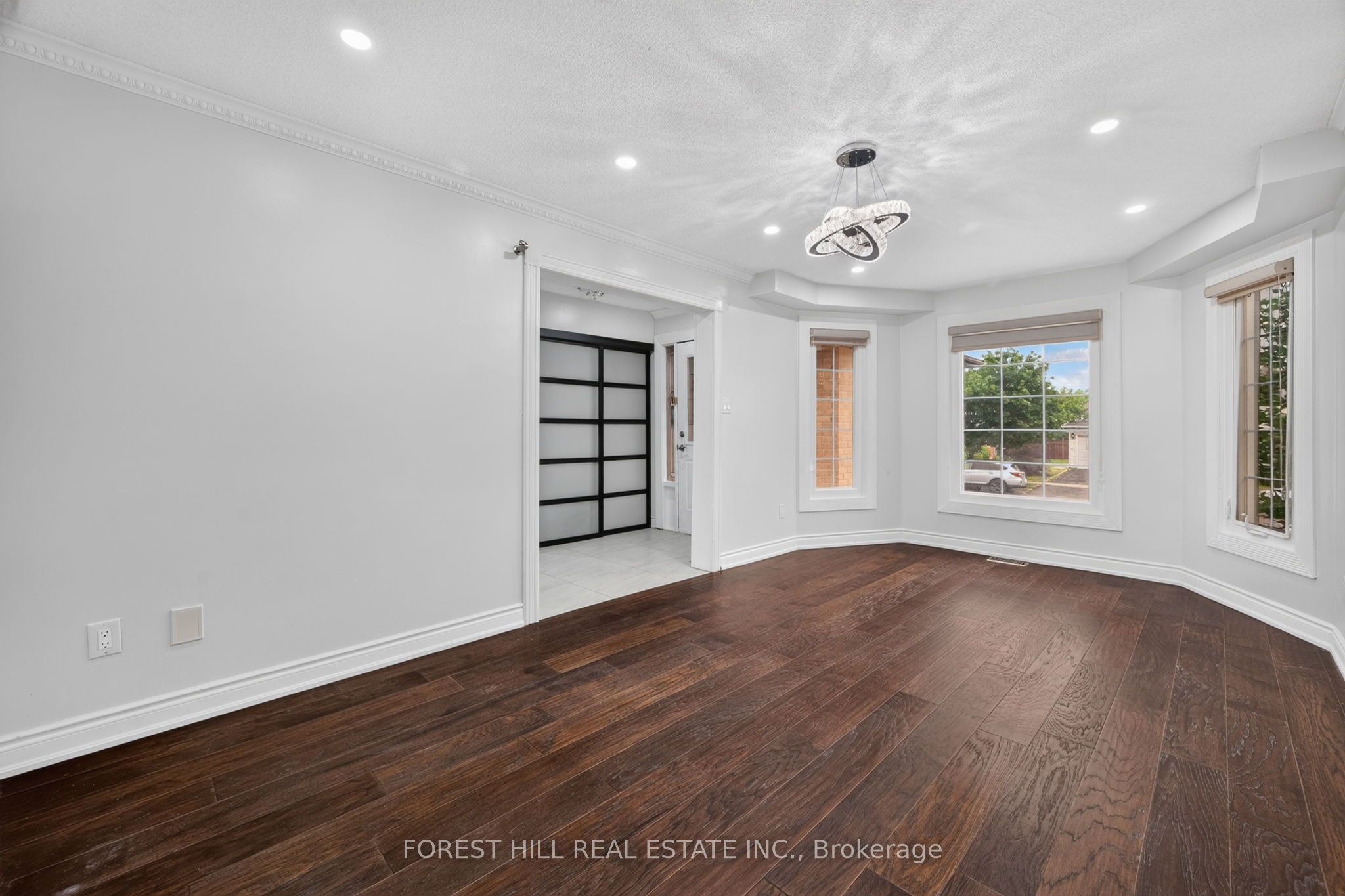 55 Castlehill Road, Brampton, ON L6X 4C9 photo 4
