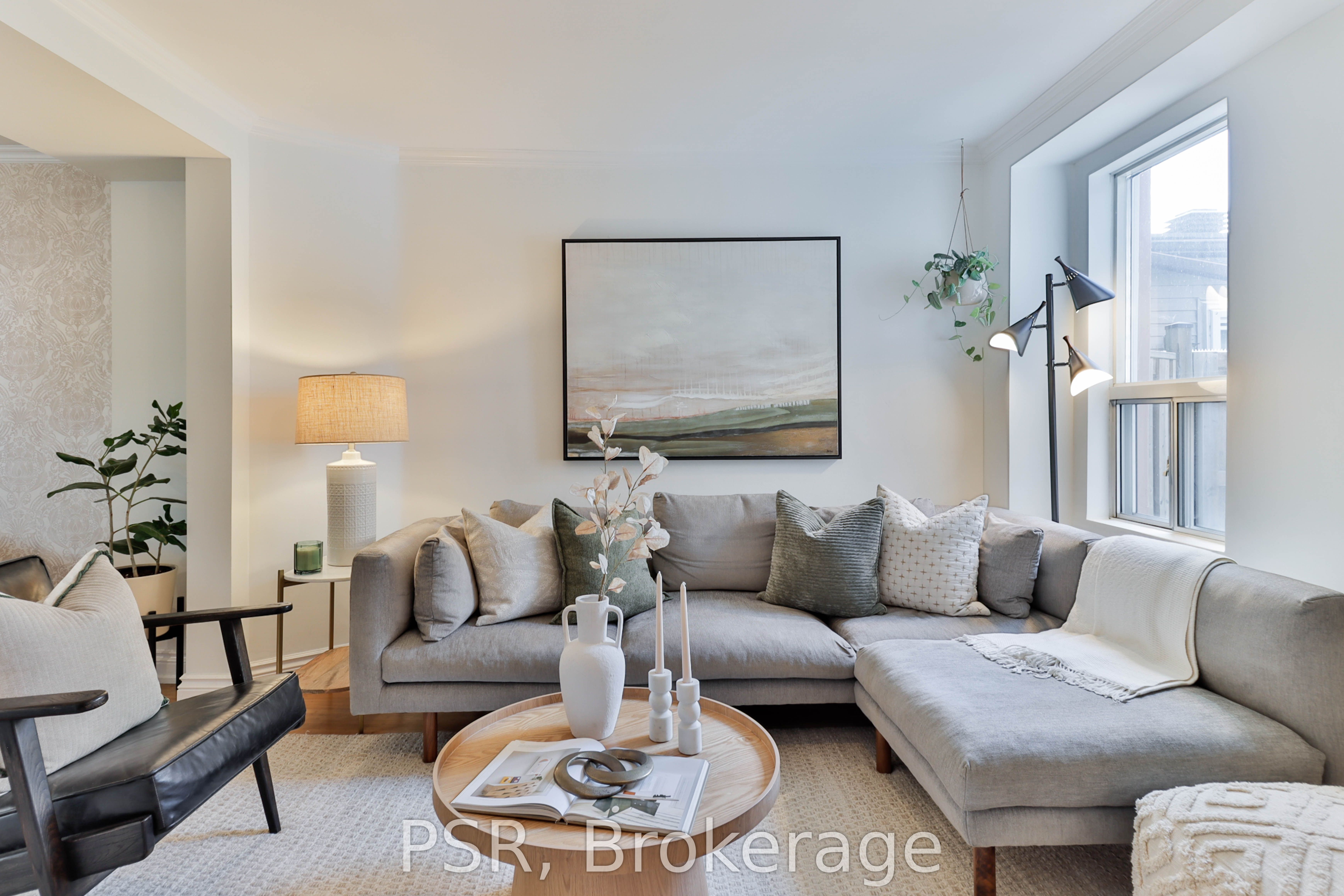 175 Maria Street, Toronto, ON M6P 1W5 photo 4