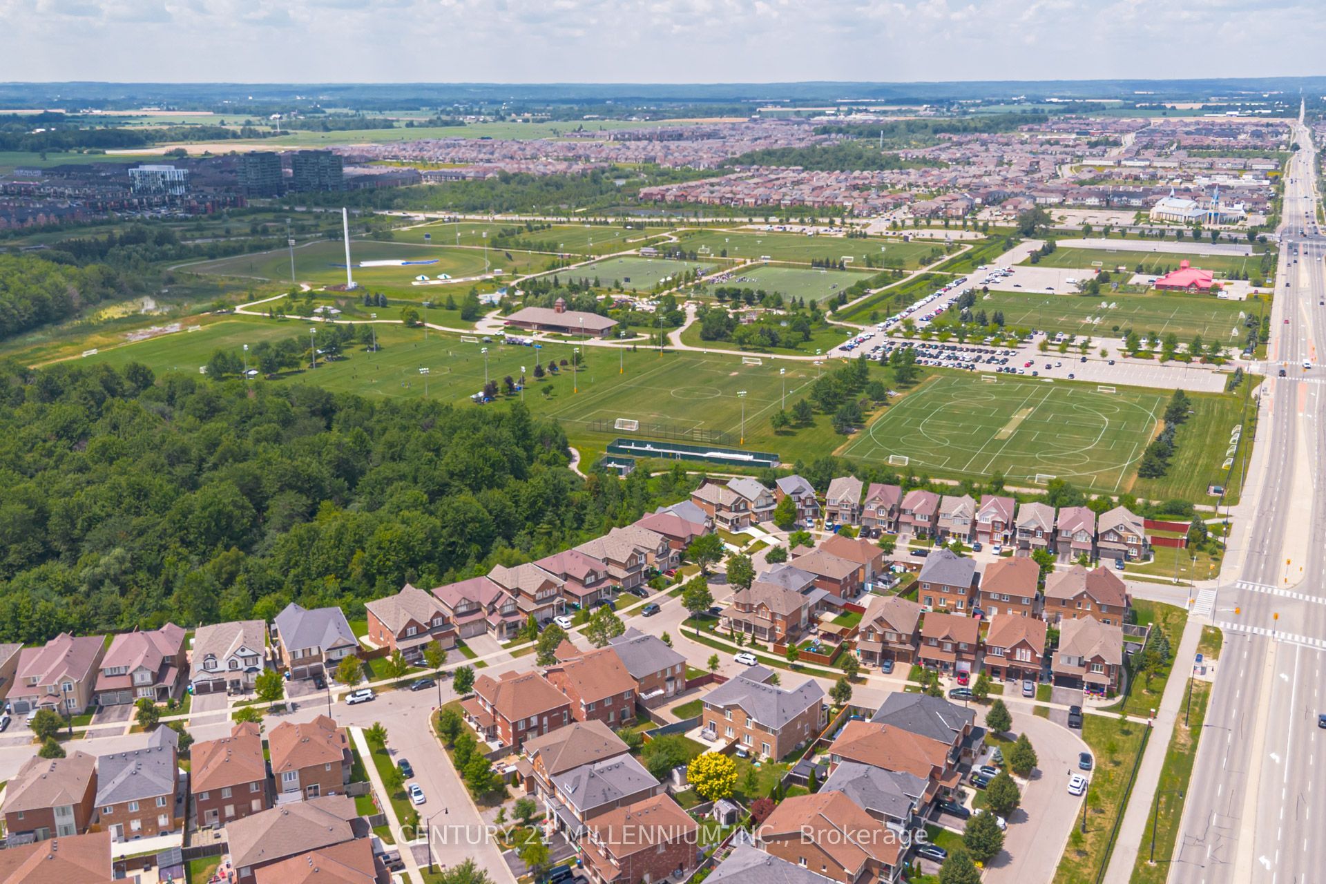 36 Platform Crescent, Brampton, ON L7A 0W4 photo 2