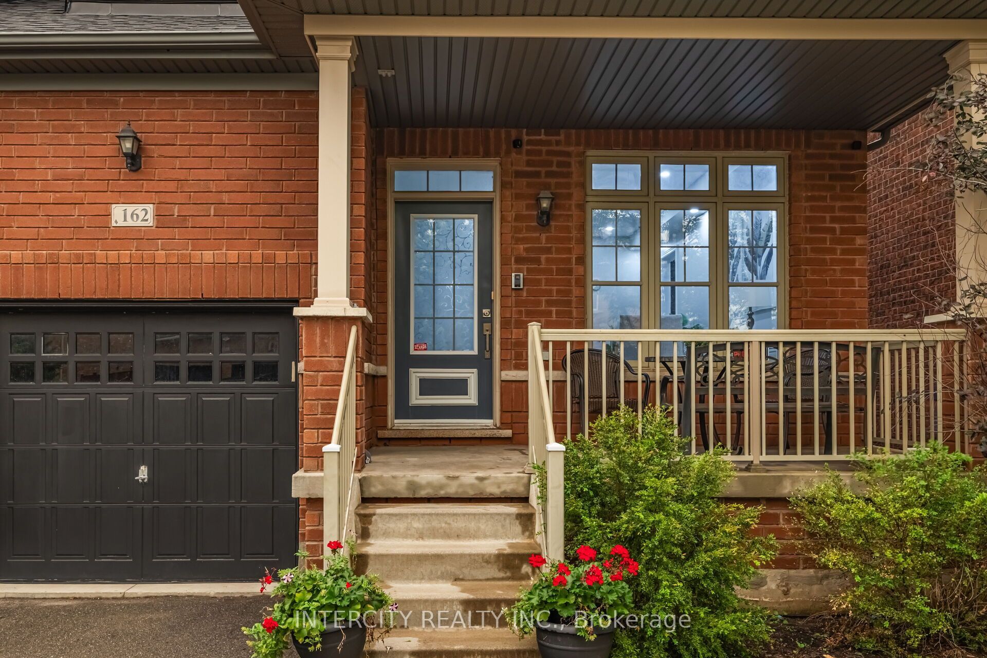 162 Holmes Crescent, Milton, ON L9T 0V9 photo 3