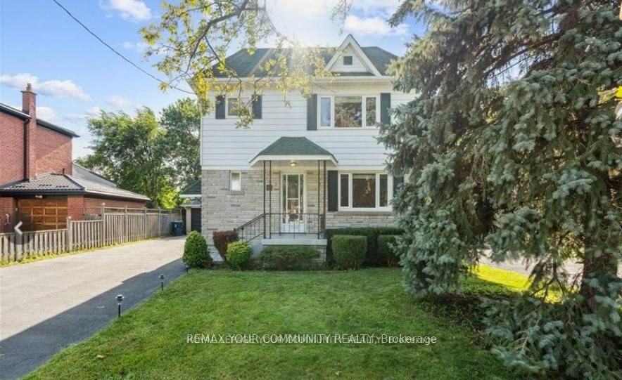 42 Lockerbie Avenue Main, Toronto, ON M9N 3A2