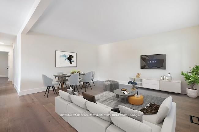 42 Lockerbie Avenue Main, Toronto, ON M9N 3A2 photo 3