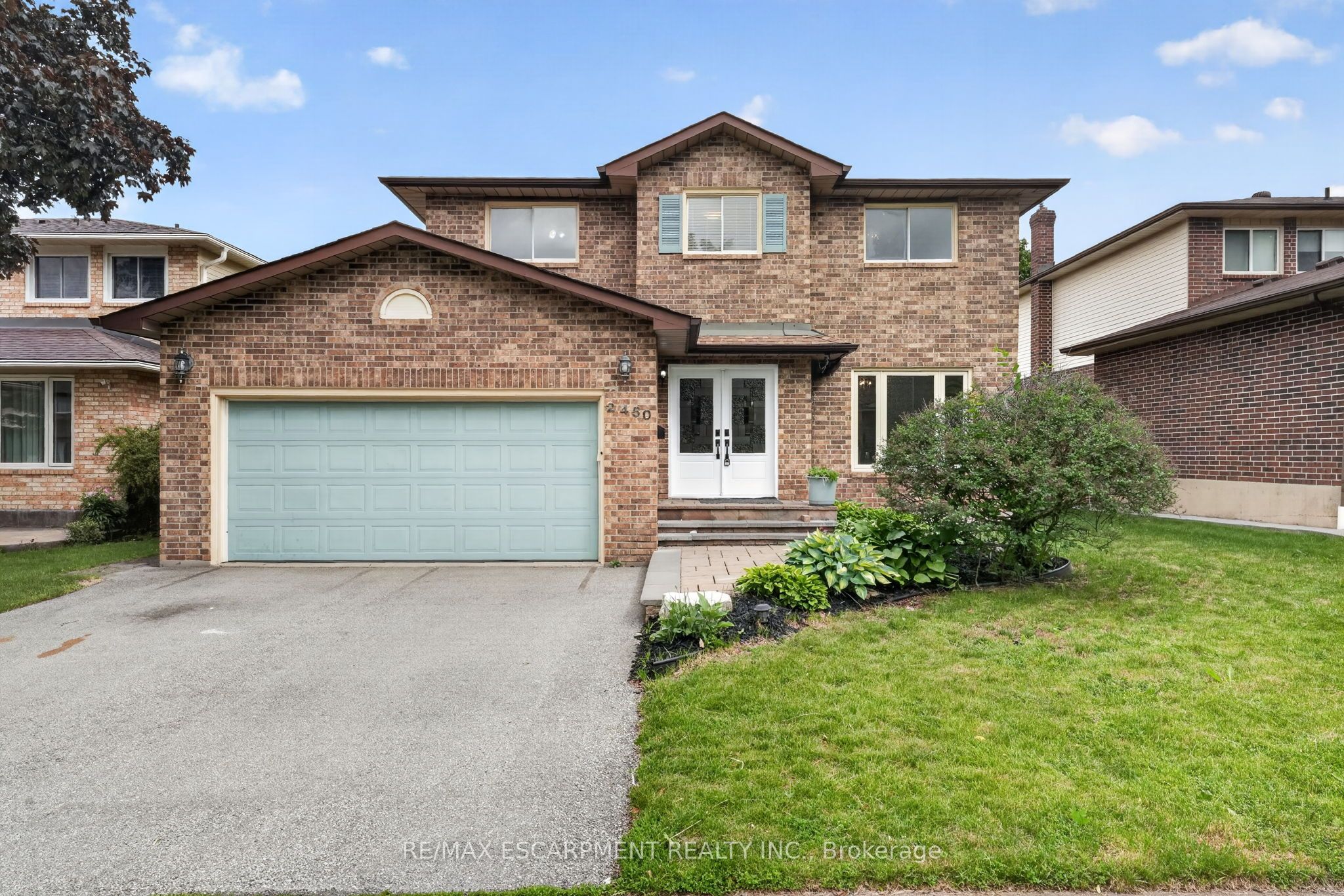 2450 Overton Drive, Burlington, ON L7P 4B5 photo 2
