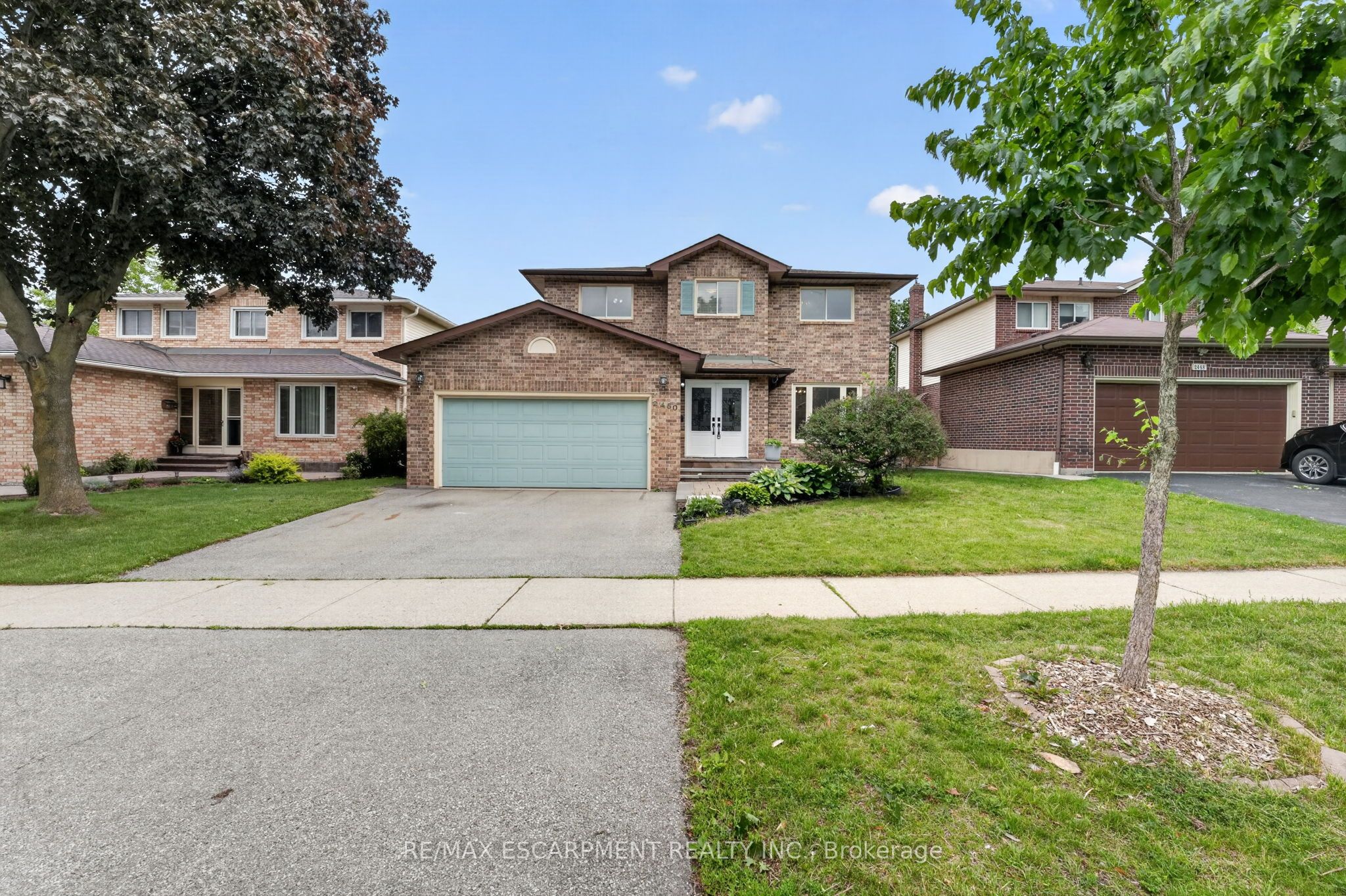 2450 Overton Drive, Burlington, ON L7P 4B5 photo 3