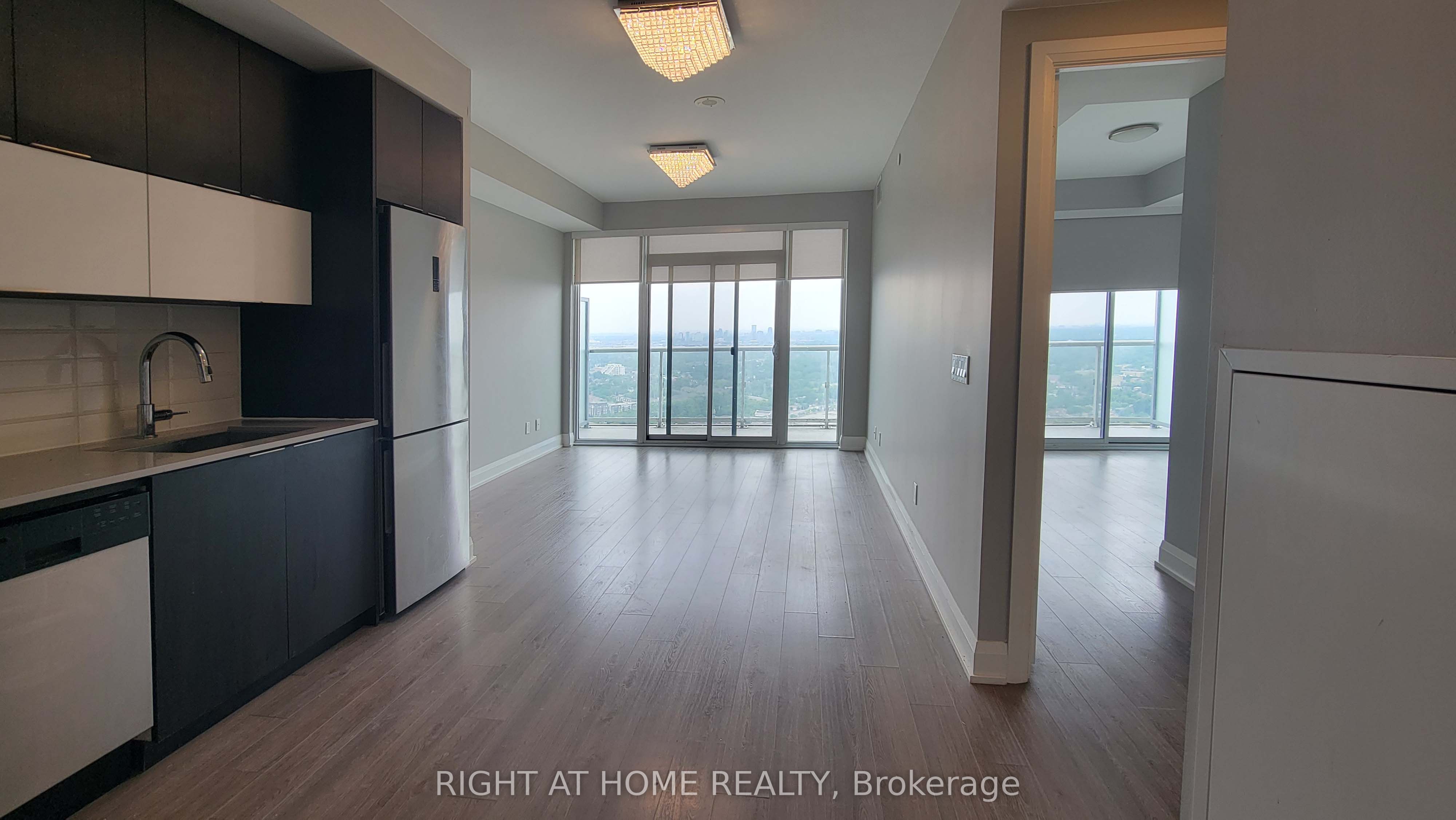 56 ANNIE CRAIG Drive 4805, Toronto, ON M8V 0C8 photo 2