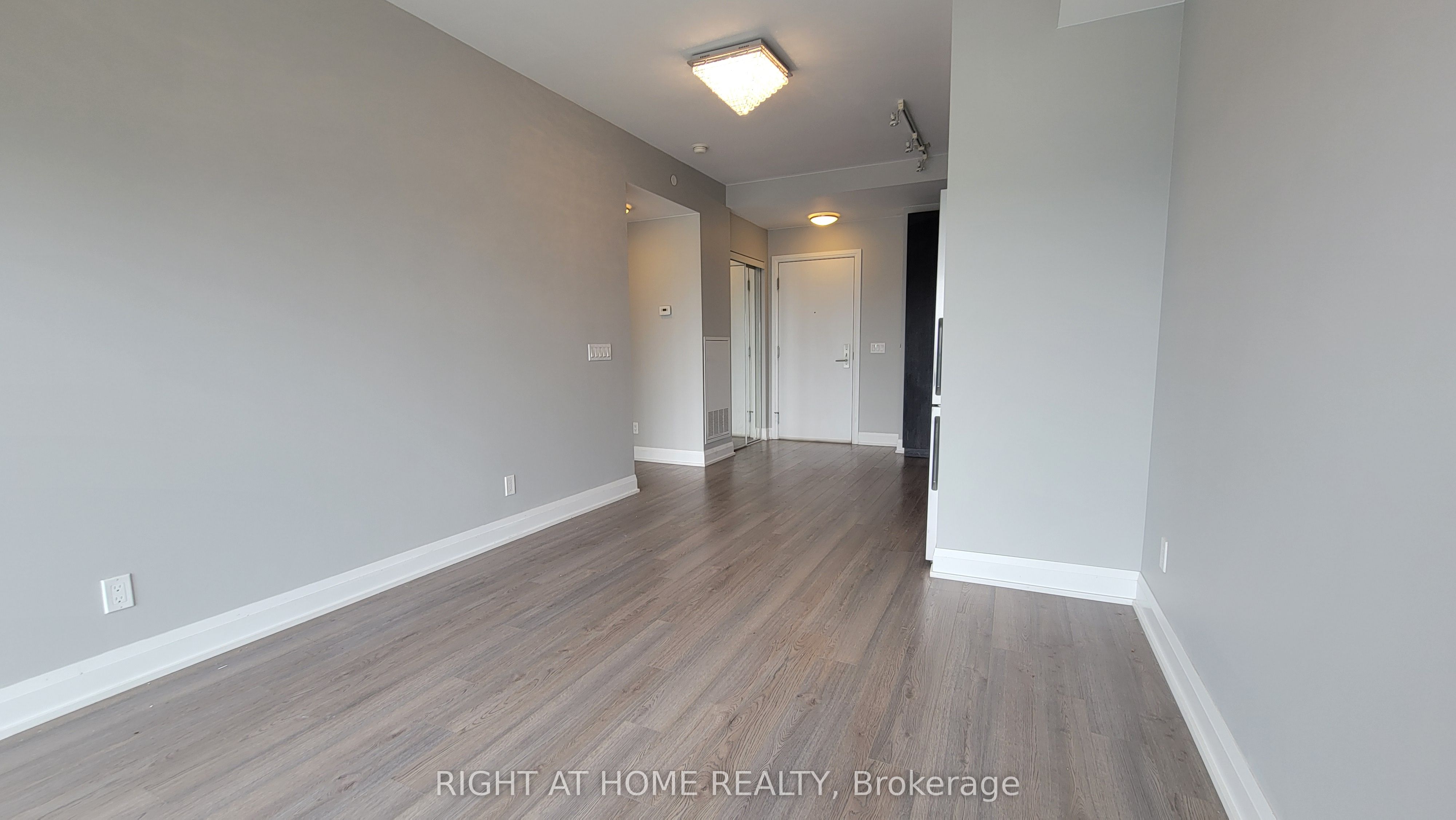 56 ANNIE CRAIG Drive 4805, Toronto, ON M8V 0C8 photo 3