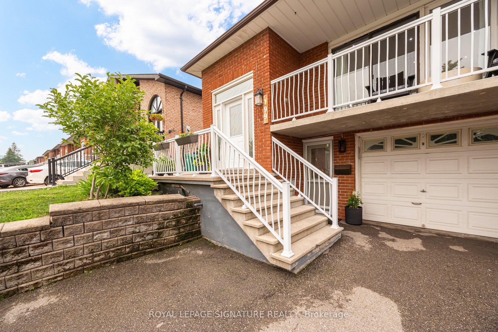 199 Chalfield Lane, Mississauga, ON L4Z 1K9 photo 4