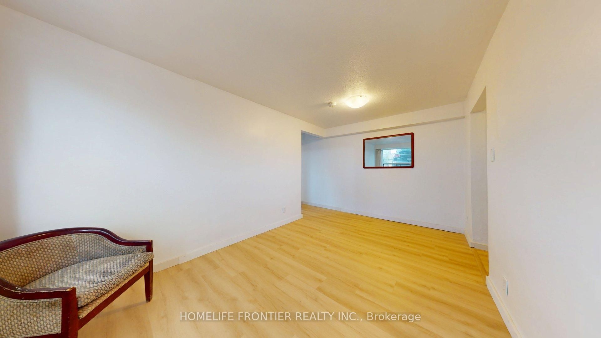 1110 Weston Road #2, Toronto, ON M6N 3S4 photo 3