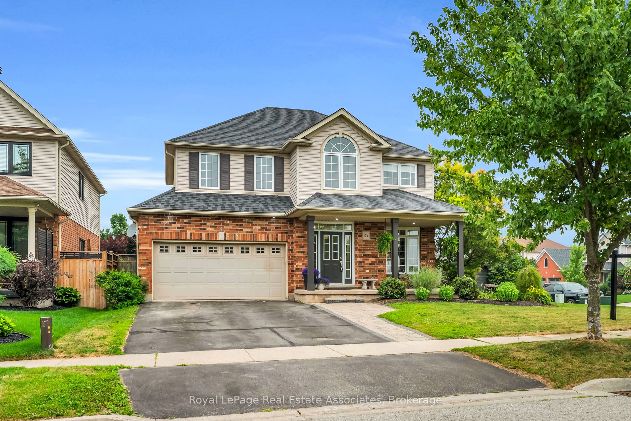 27 Rennie Street, Halton Hills, ON L7J 2Y7 photo 4