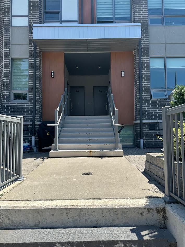 680 Atwater Avenue 22, Mississauga, ON L5G 0B6