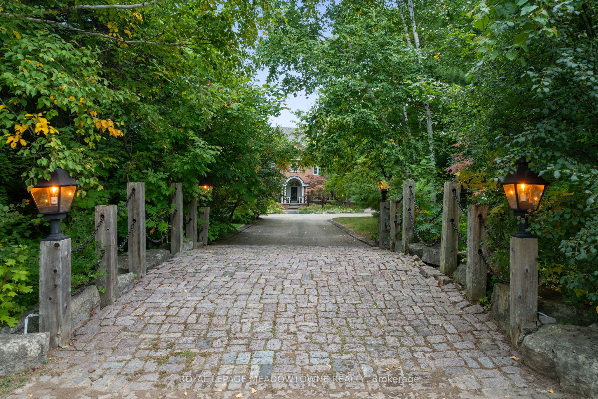 2097 Grange Side Road, Caledon, ON L7C 0E7 photo 4