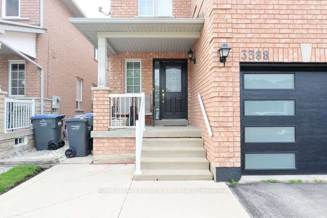 3388 Crimson King Circle, Mississauga, ON L5N 8N1 photo 3