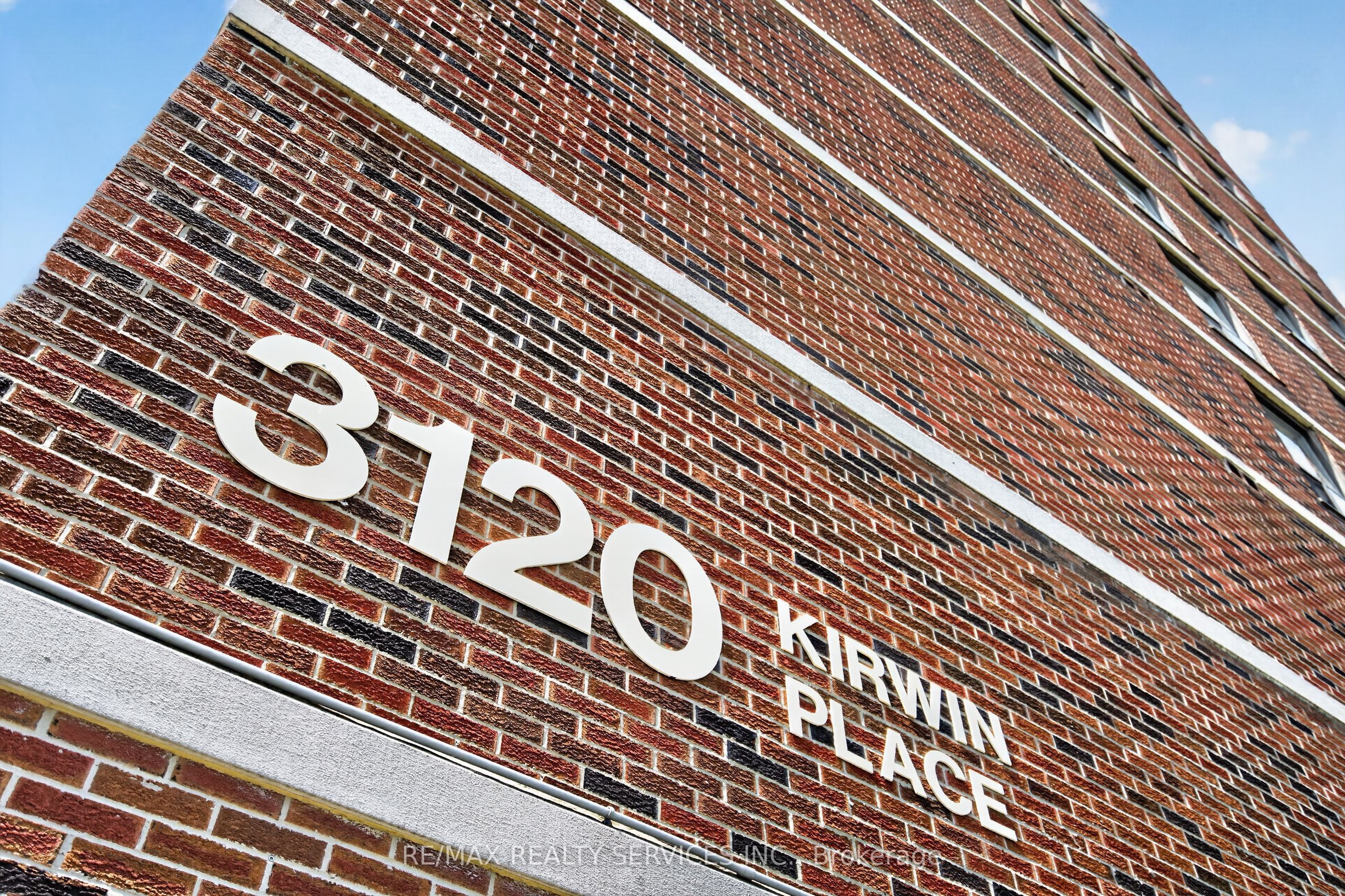 3120 Kirwin Avenue 210, Mississauga, ON L5A 3R2 photo 4