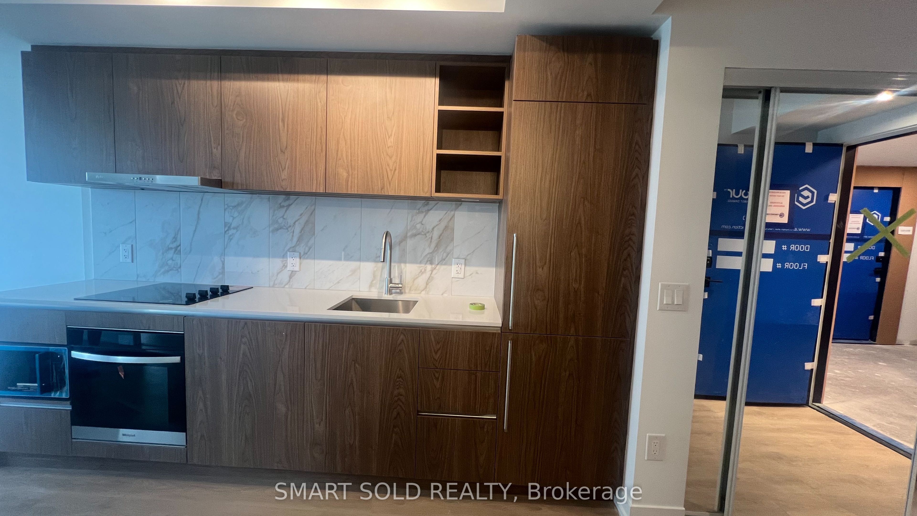 5251 Dundas Street W 906, Toronto, ON M9B 1B1 photo 3