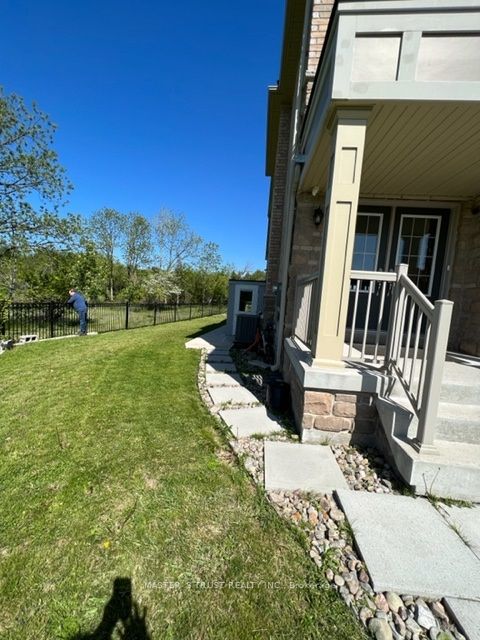 31 Ashcreek Drive BSM, Brampton, ON L6Y 3A7 photo 2
