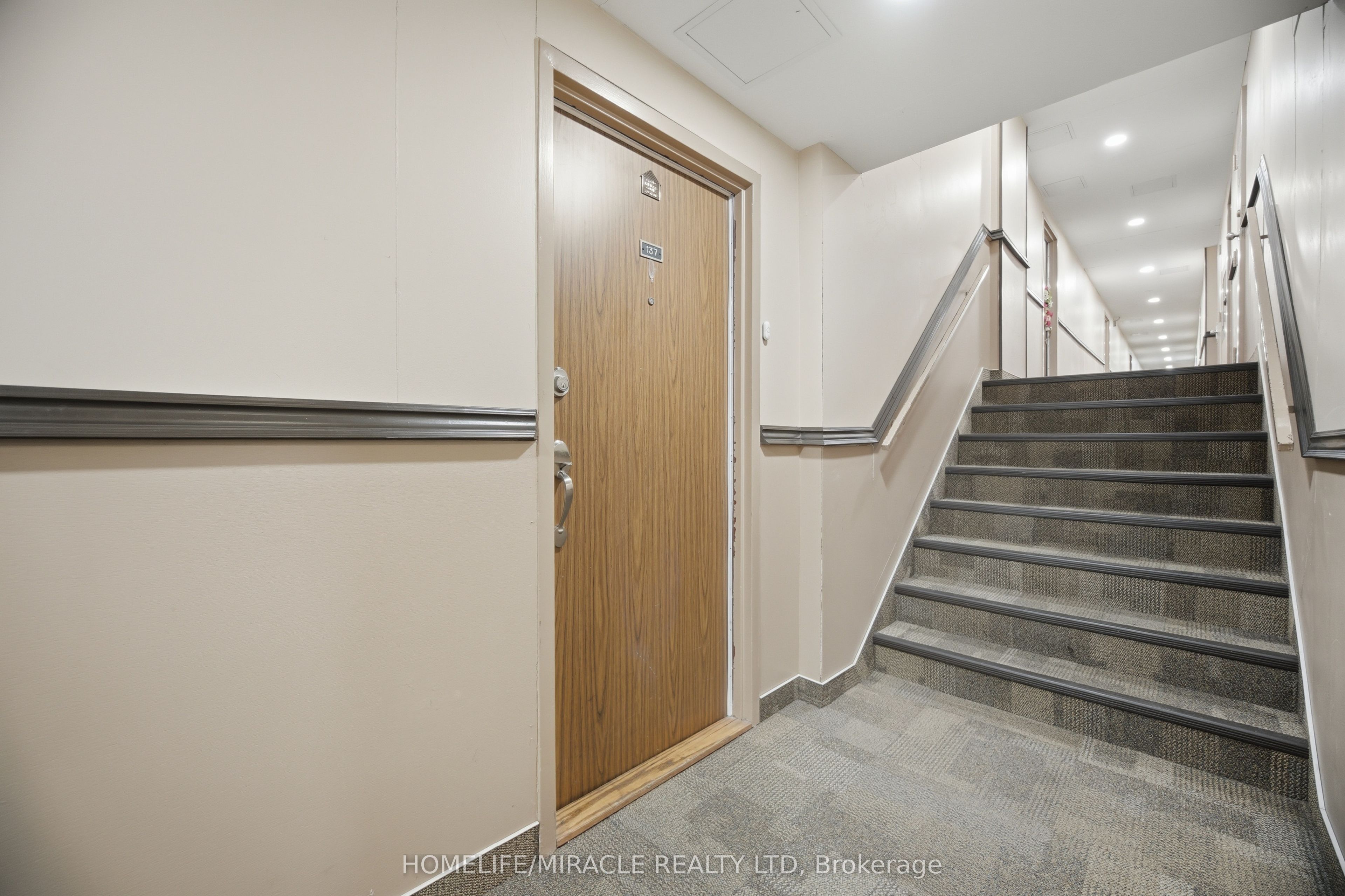 2095 Roche Court 137, Mississauga, ON L5K 2C8 photo 5