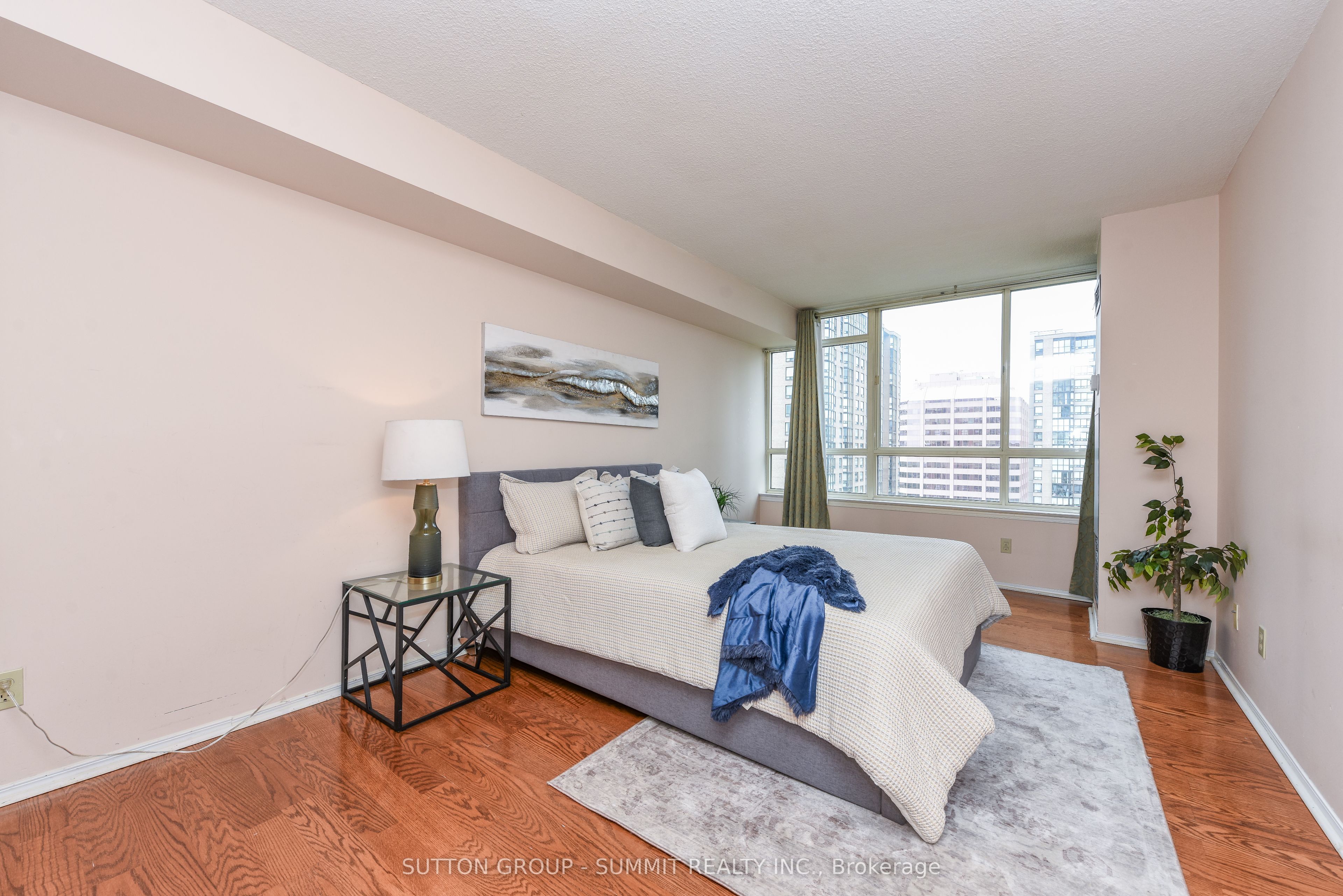 3605 Kariya Drive 1404, Mississauga, ON L5B 3J4