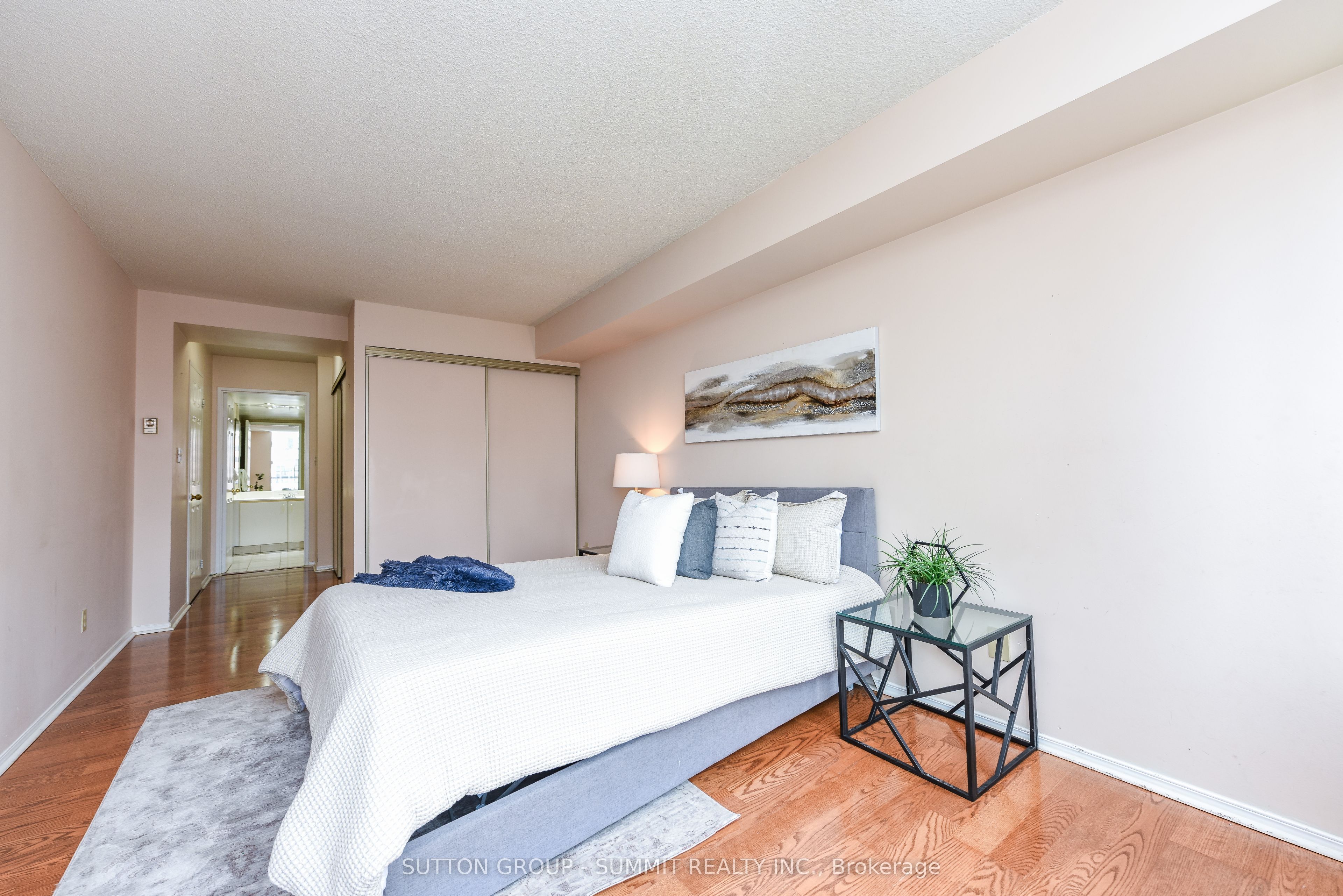 3605 Kariya Drive 1404, Mississauga, ON L5B 3J4 photo 4
